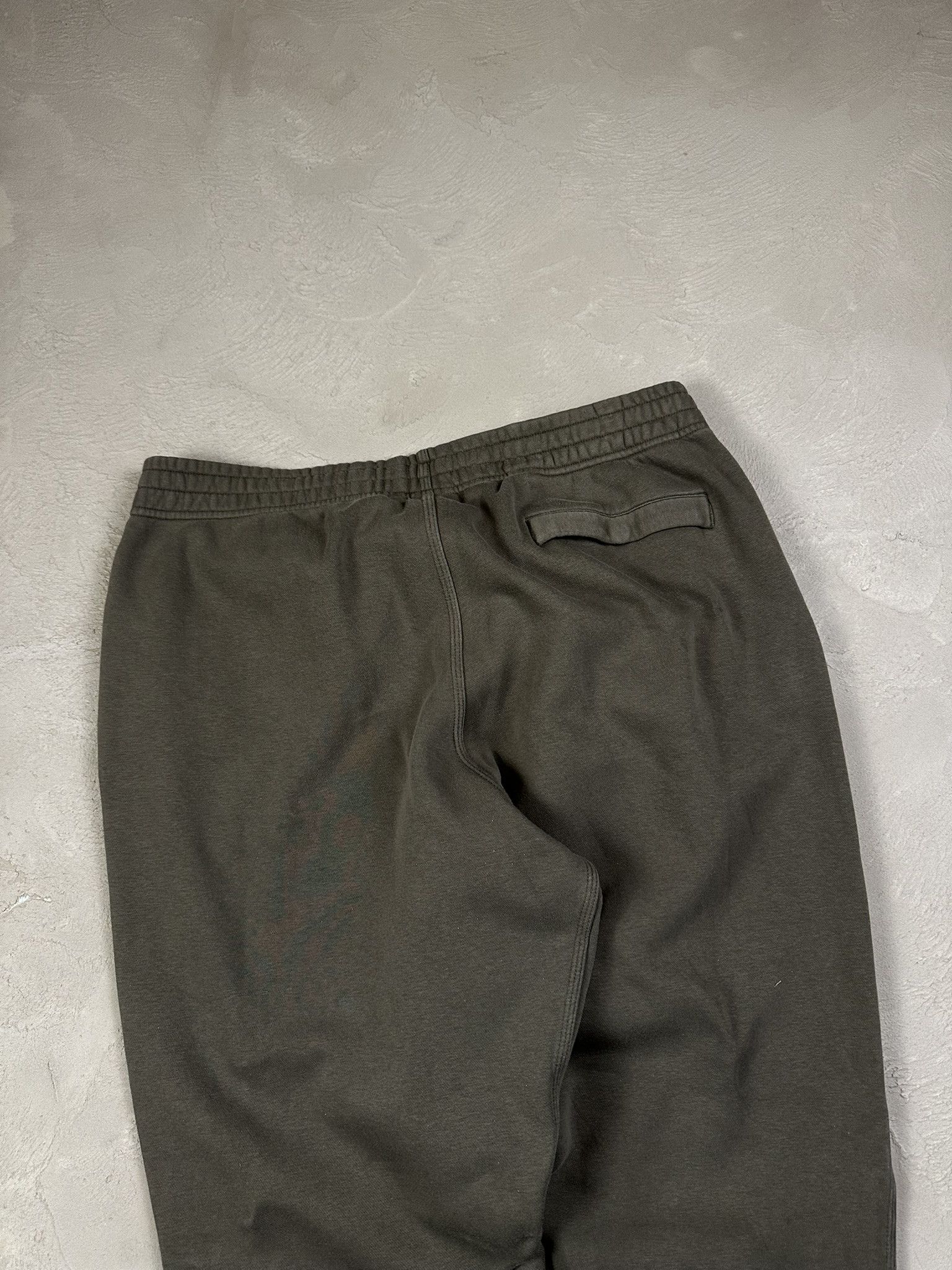 Nike 00s Vintage Nike Swoosh Casual Sweatpants Size US 38 / EU 54 - 8 Thumbnail