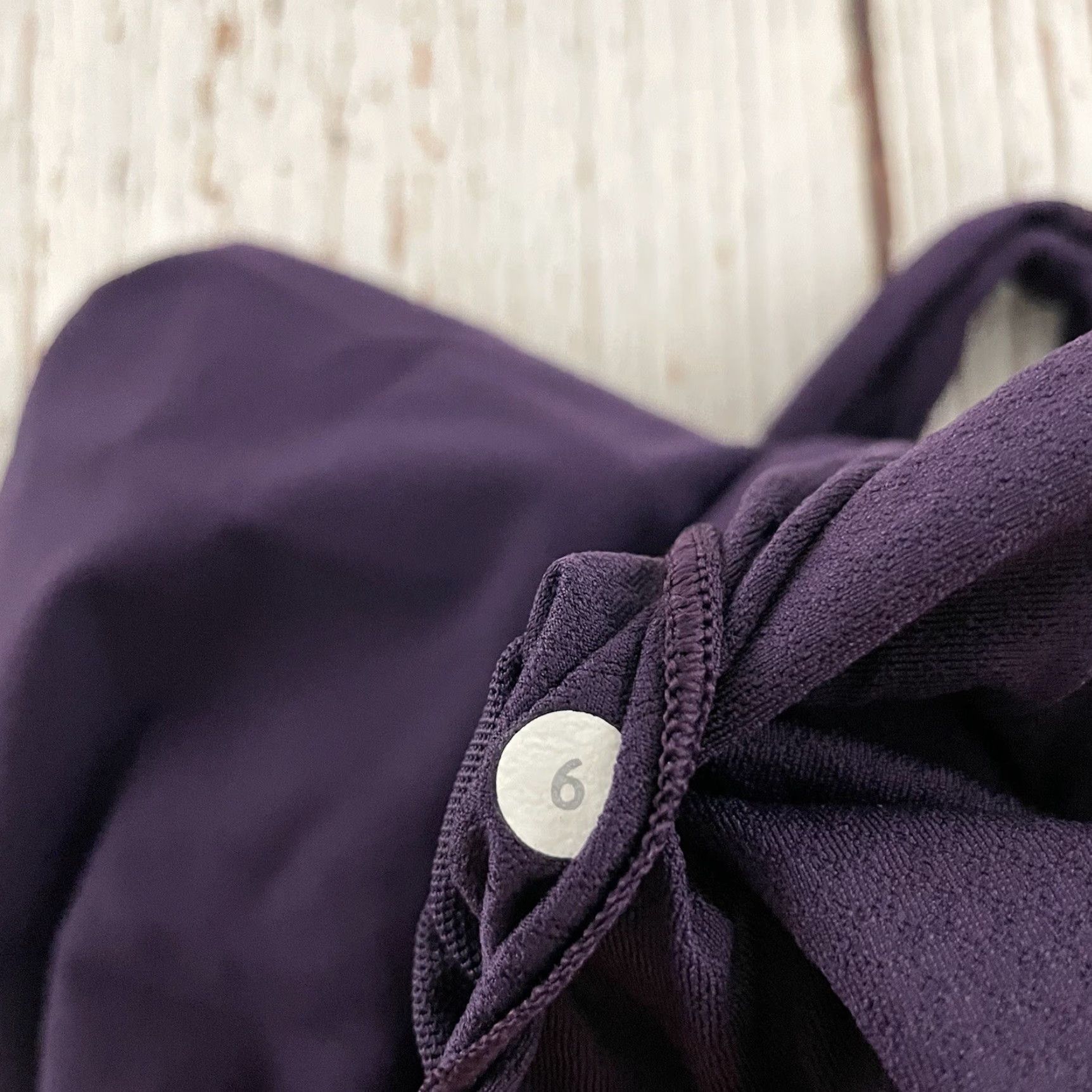 Lululemon Lululemon Yoga Tank Women's 6 Purple Tank Yoga Athletic Sleeveless Scoop Neck Stretch Athletic Top Women 6 Purple Size M / US 6-8 / IT 42-44 - 5 Thumbnail