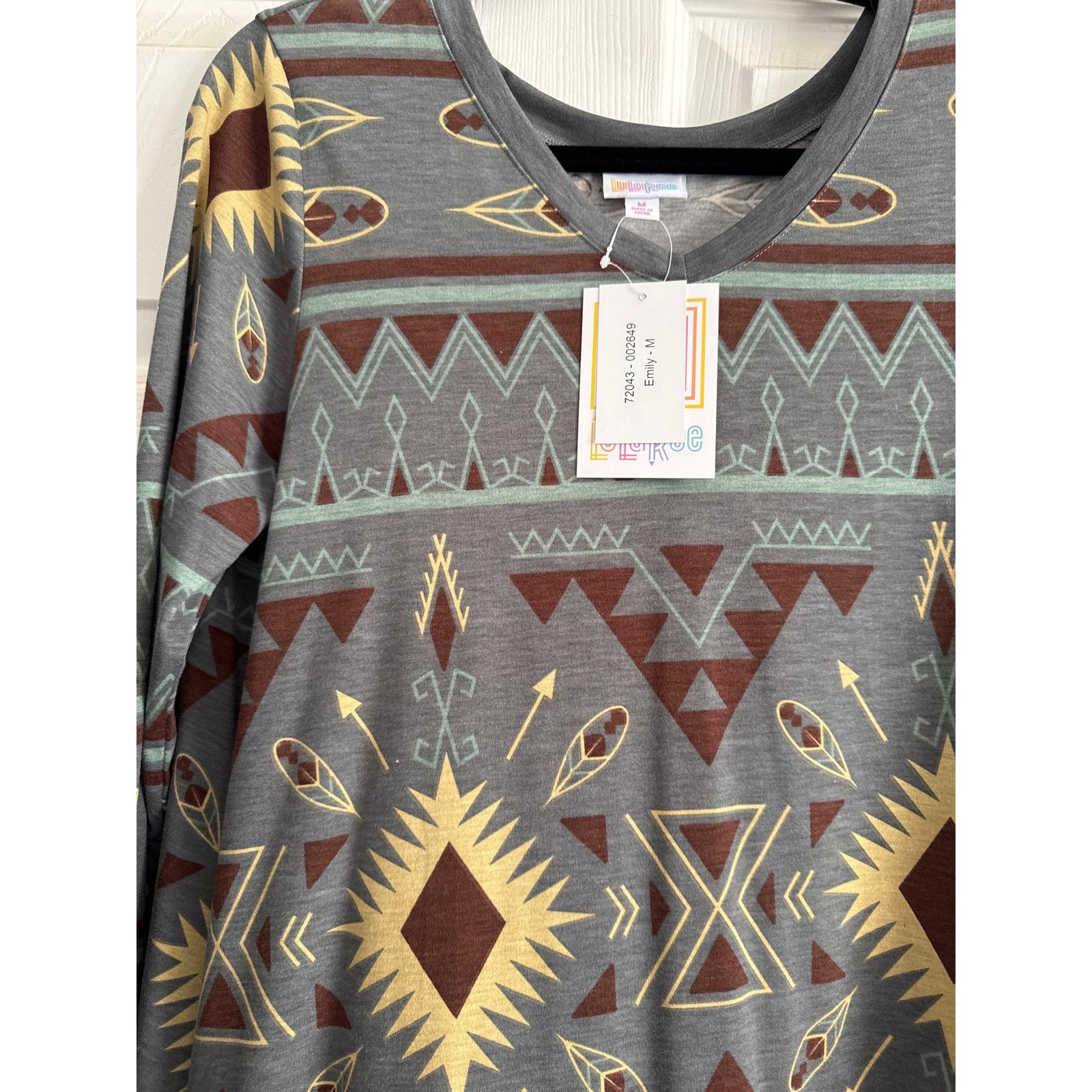 Other LuLaRoe Emily Aztec Print Long Sleeve Dress Gray Brown M Size M / US 6-8 / IT 42-44 - 7 Thumbnail