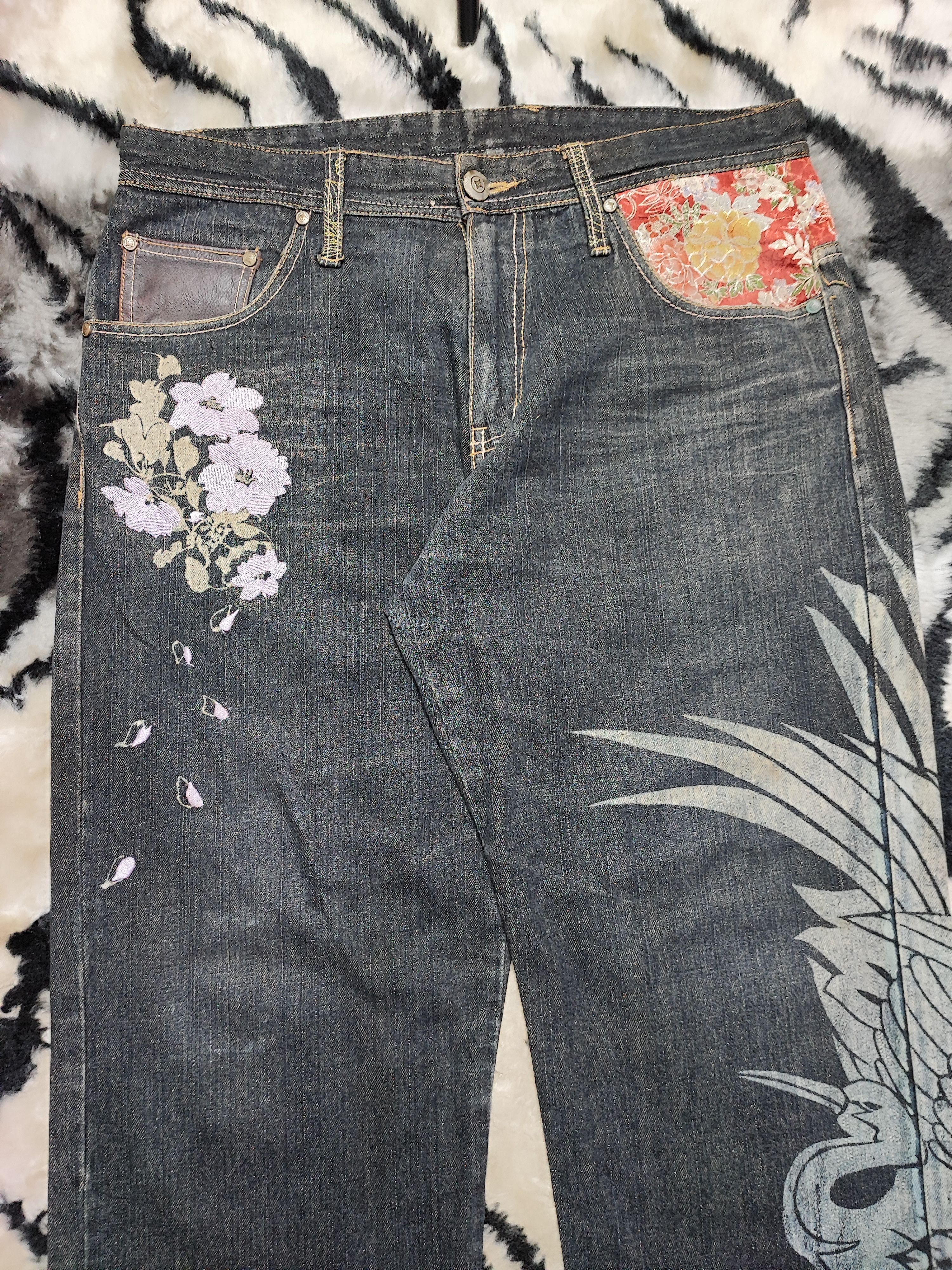 Japanese Brand Sukajan Phoenix Jeans Distressed by Gumu 34x28 Size US 34 / EU 50 - 3 Thumbnail
