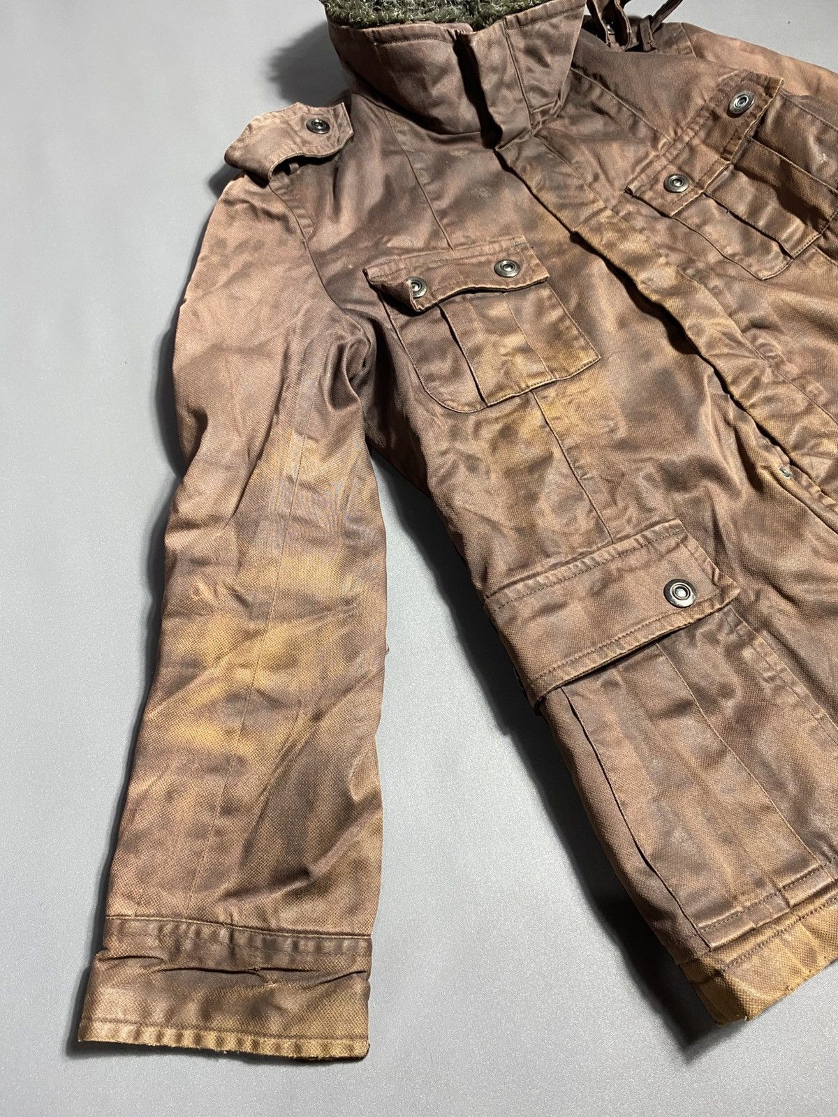 In The Attic In the attic Distressed Waxed Fur Jacket Size US M / EU 48-50 / 2 - 7 Thumbnail