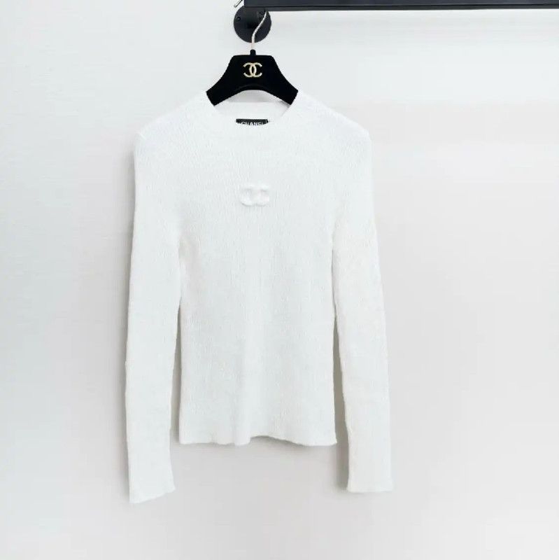 Chanel Chanel White Long Sleeve Pullover Sweater 0089 Size S / US 4 / IT 40 - 1 Thumbnail