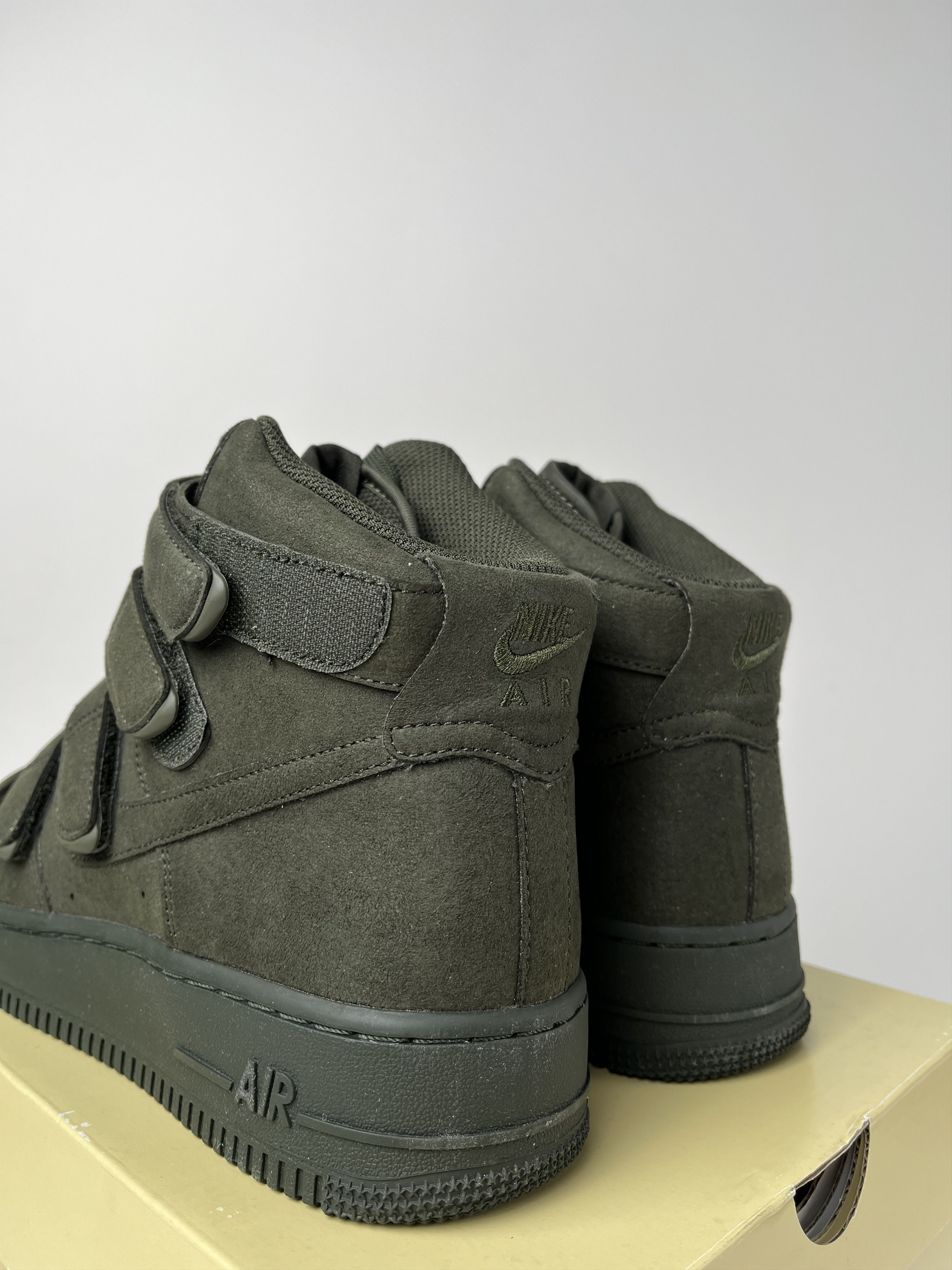 Billie Eilish × Nike High-top sneakers Nike x Billie Eilish Air Force 1 High '07 Size US 9 / EU 42 - 3 Thumbnail