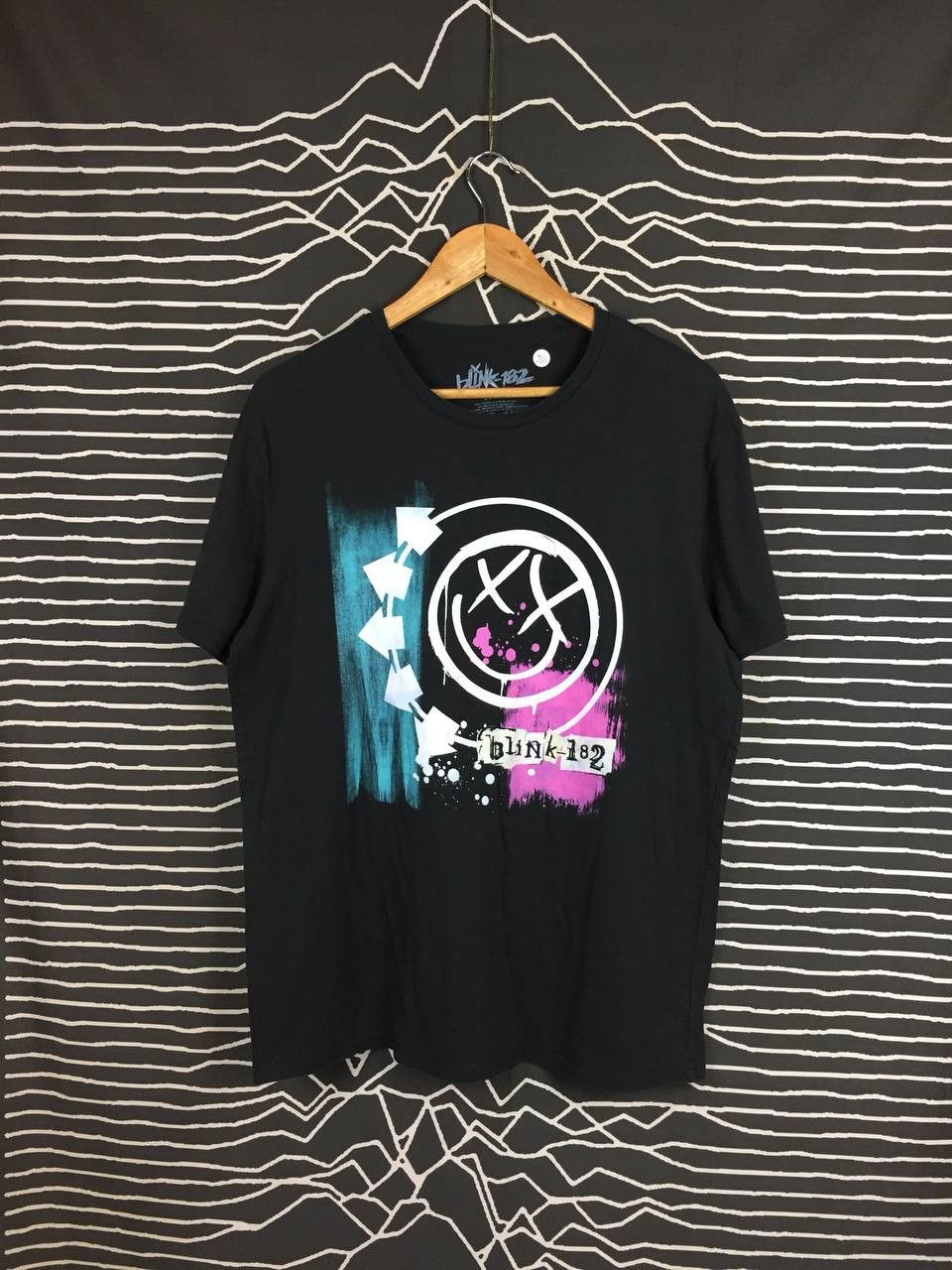 Band Tees × Vintage Blink 182 Punk Rock Band Self titled Album Cover Tee Size US L / EU 52-54 / 3 - 1 Thumbnail