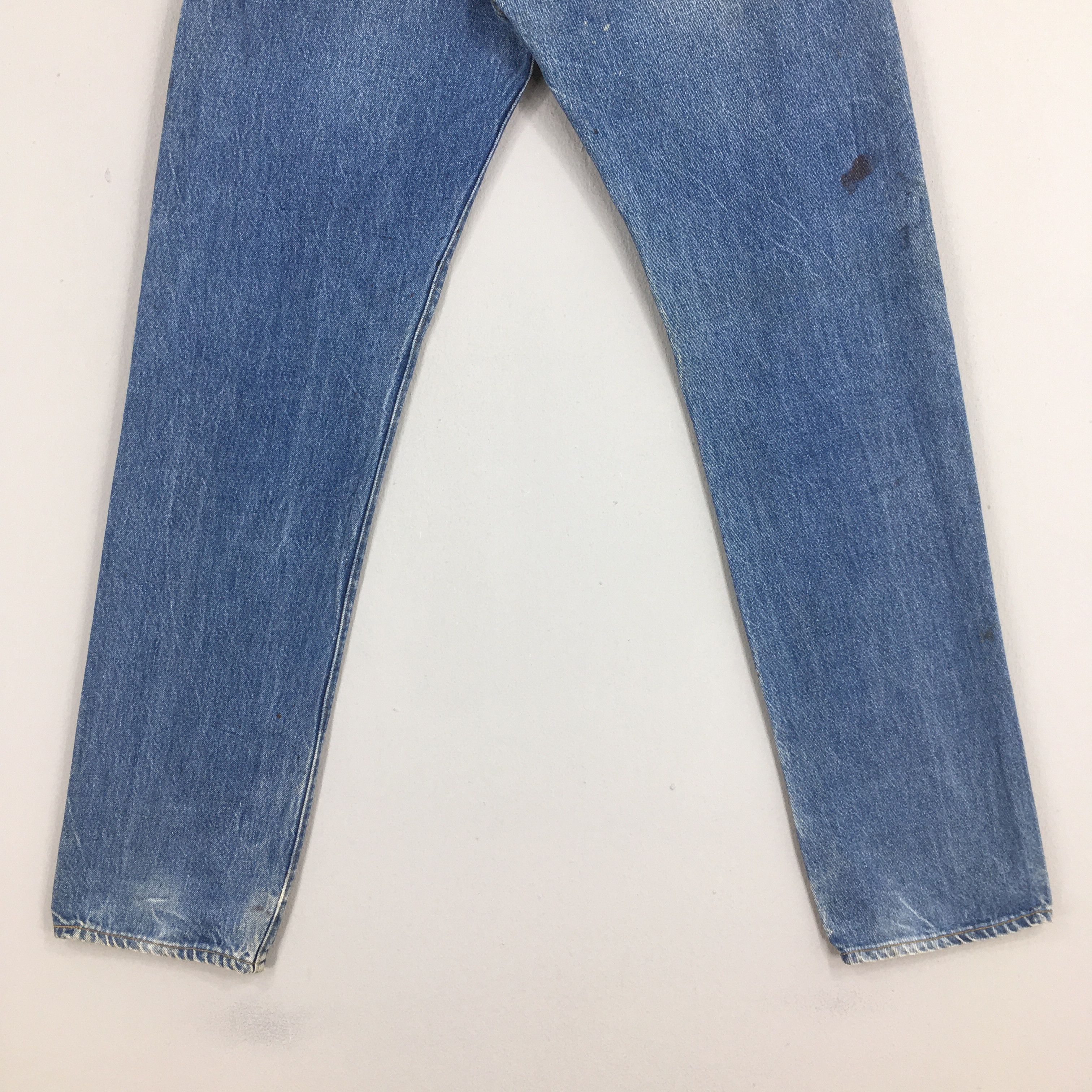 Levi's Size 28x32.5 Vintage 90s Levi's 501 Faded Dirty Jeans S686 Size US 28 / EU 44 - 9 Thumbnail