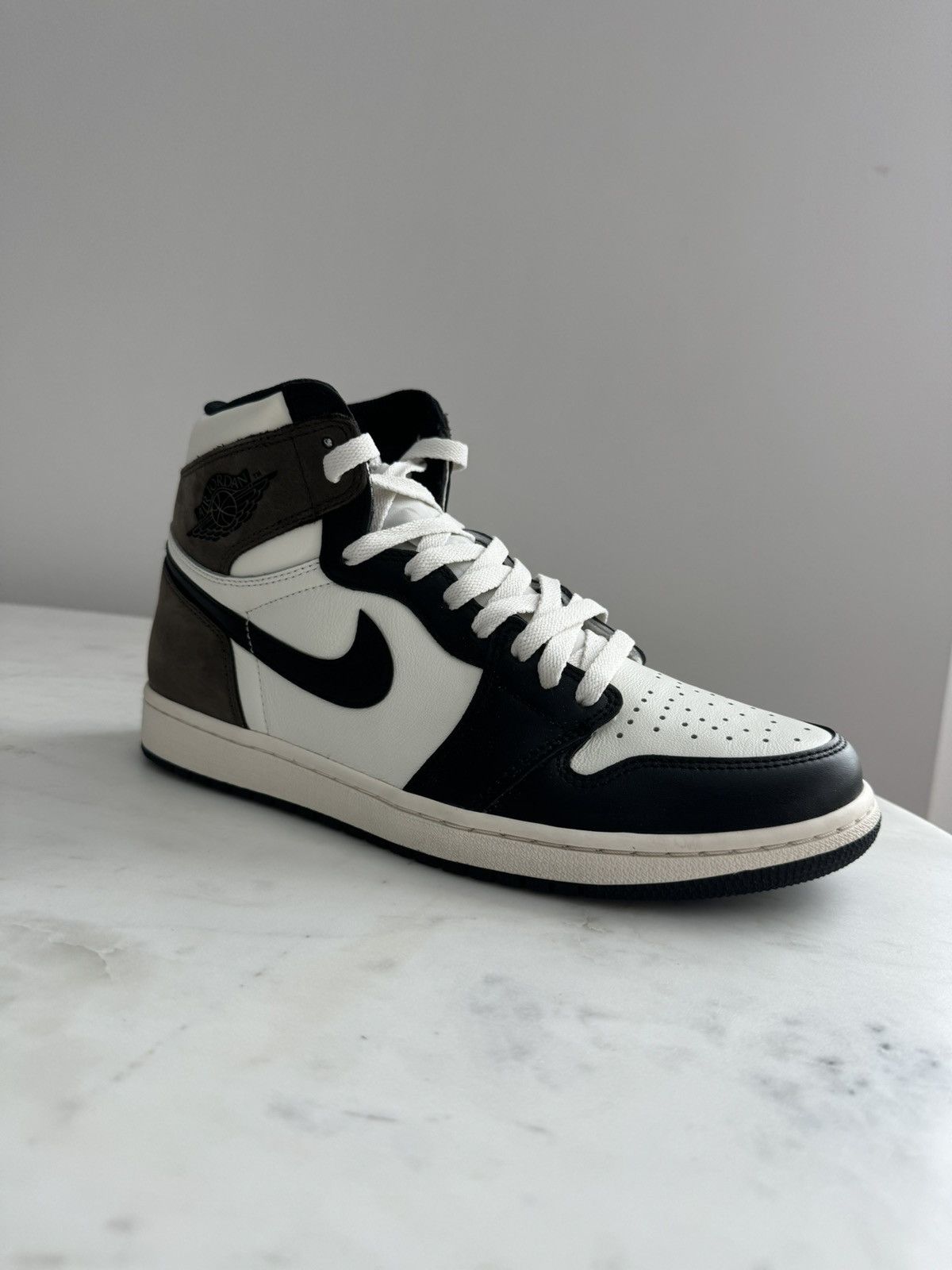 image of Jordan Nike Air Jordan 1 Retro High OG Dark Mocha (2020) Shoes, Men's (Size 10)