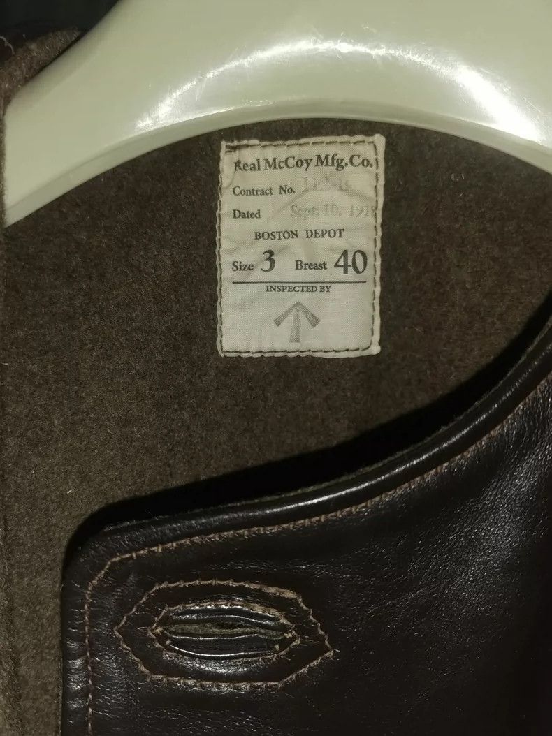 The Real McCoy's The Real McCoy's Size 40Replica WWI four-button vest Size US M / EU 48-50 / 2 - 4 Thumbnail