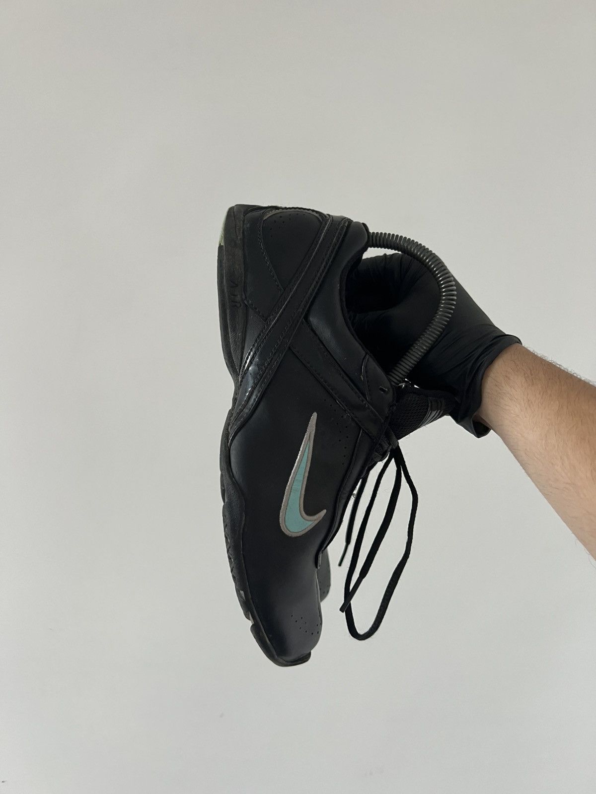 Nike Y2k Nike Leather Low Sneakers Vintage 38.5 Size US 8.5 / IT 38.5 - 13 Thumbnail