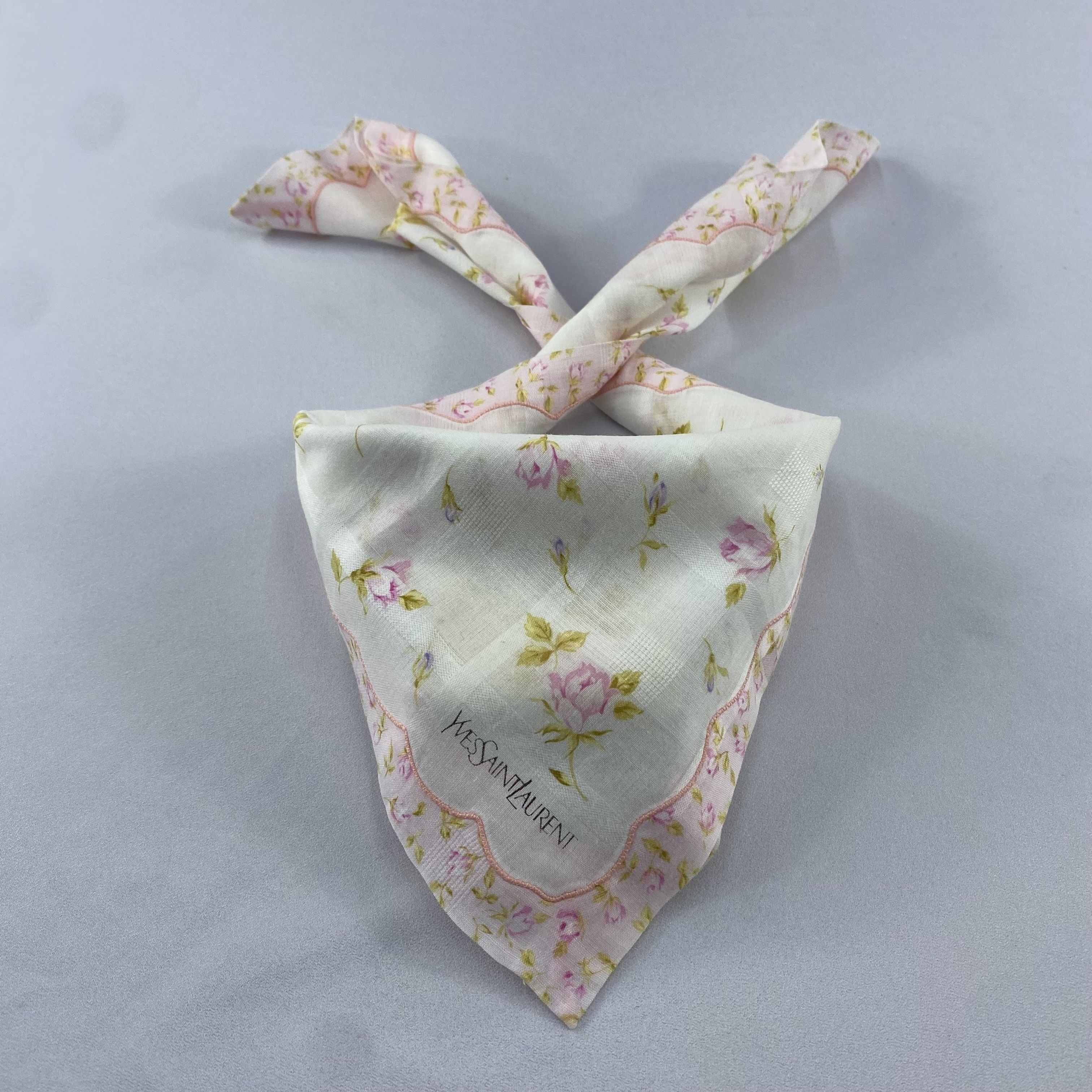 Yves Saint Laurent Yves Saint Laurent Handkerchief / Bandana / Neckerchief C882 Size ONE SIZE - 1 Thumbnail