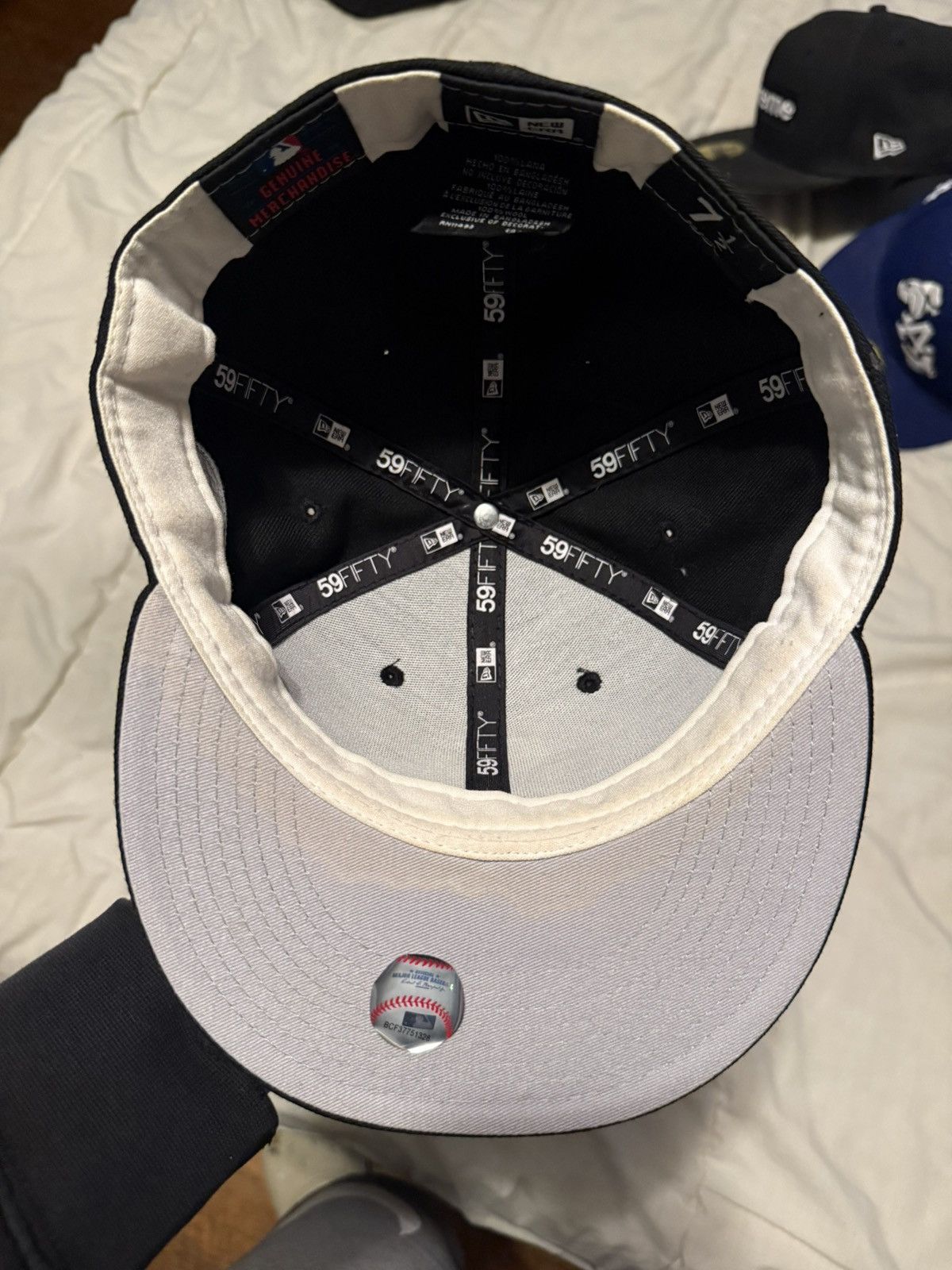 New Era Chicago White Sox New Era 2005 World Series size 7 1/2 Size ONE SIZE - 3 Thumbnail