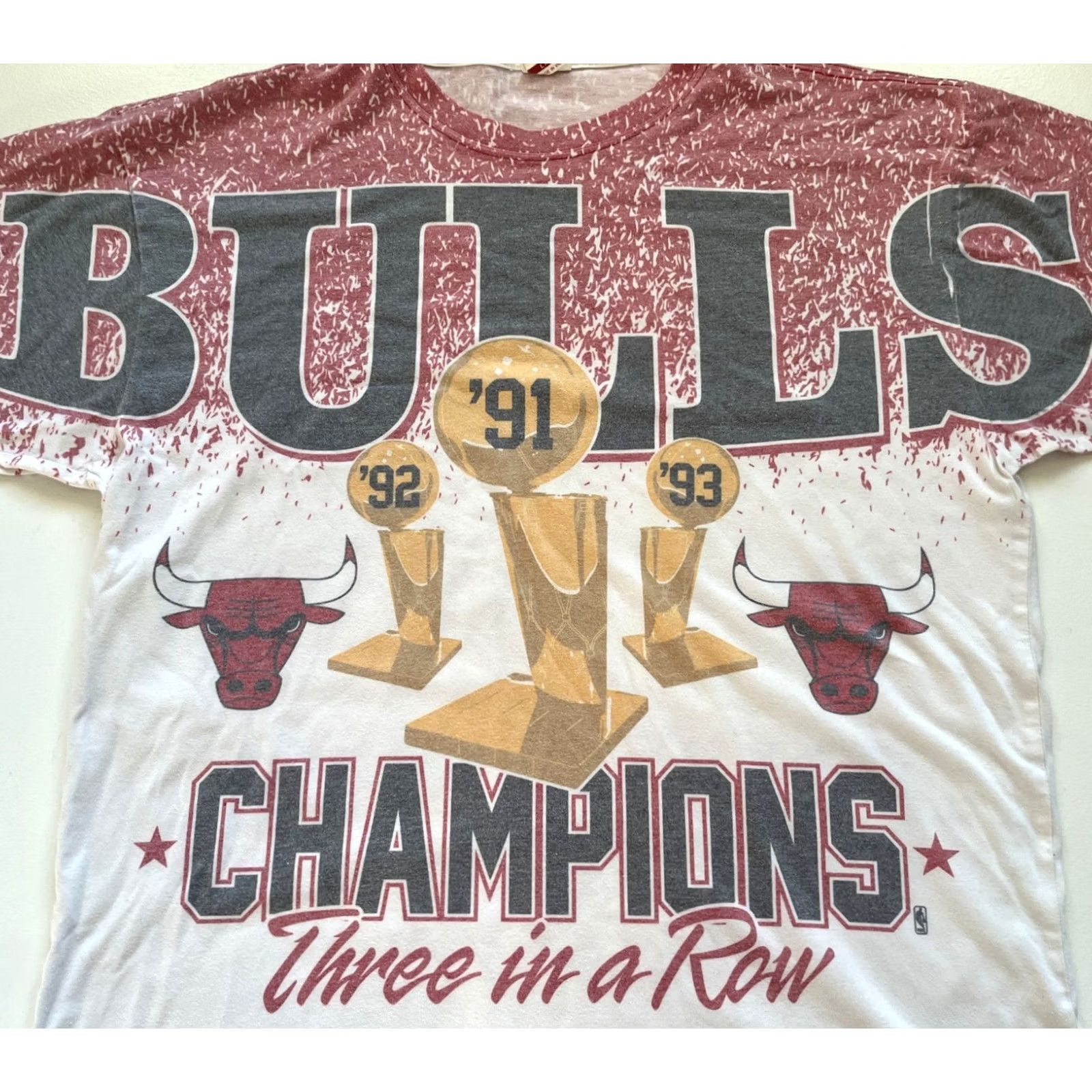 Mitchell & Ness VINTAGE Mitchell & Ness Chicago Bulls T-Shirt Sz L Size US L / EU 52-54 / 3 - 5 Thumbnail