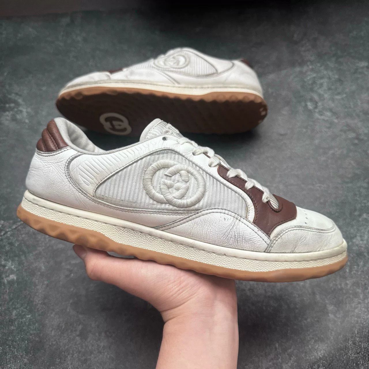 Gucci Gucci Distressed Lowtop Sneakers 9 Men Size US 9 / EU 42 - 1 Thumbnail