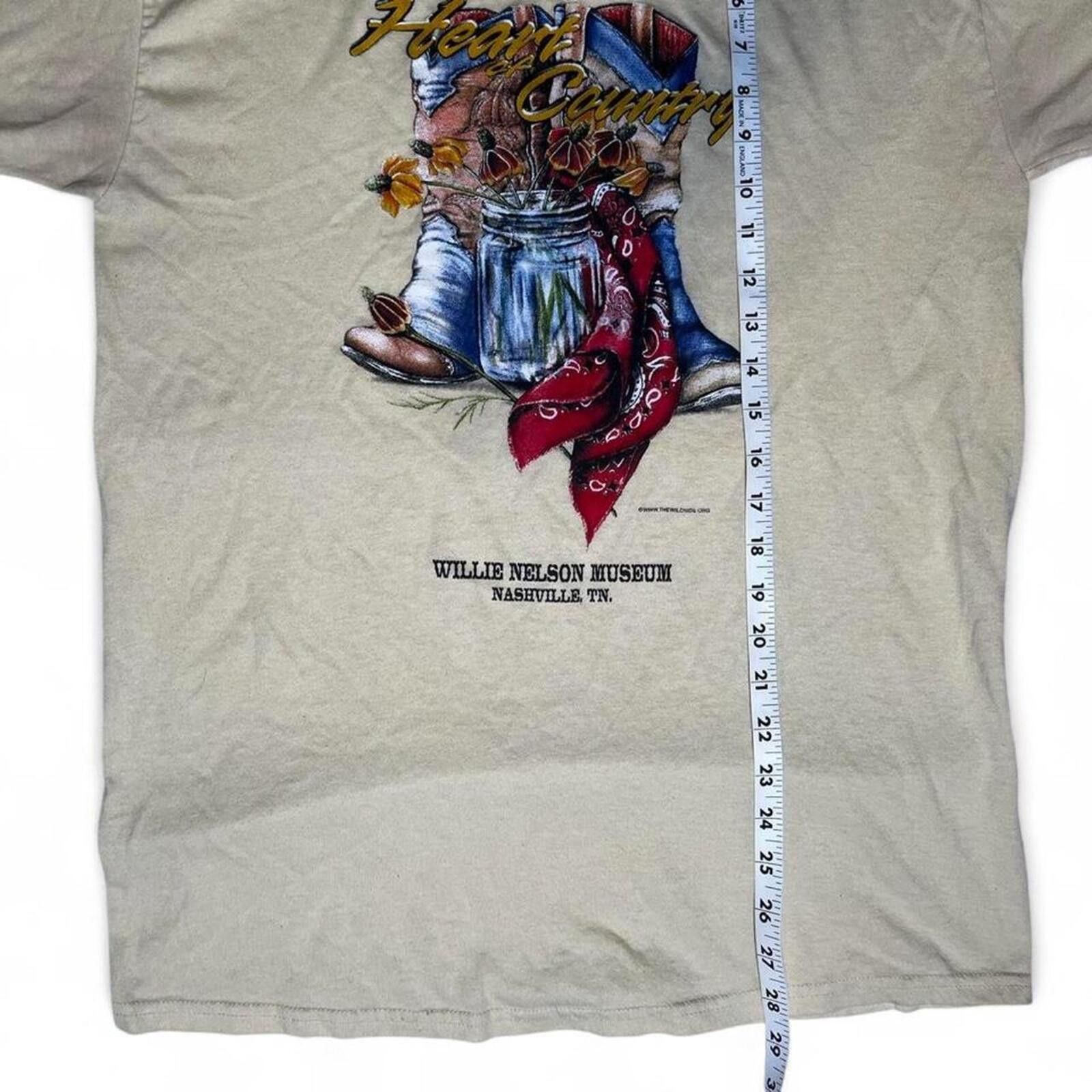 Jerzees 90s Willie Nelson Heart & Country Nashville T-Shirt Size L Size US L / EU 52-54 / 3 - 6 Thumbnail