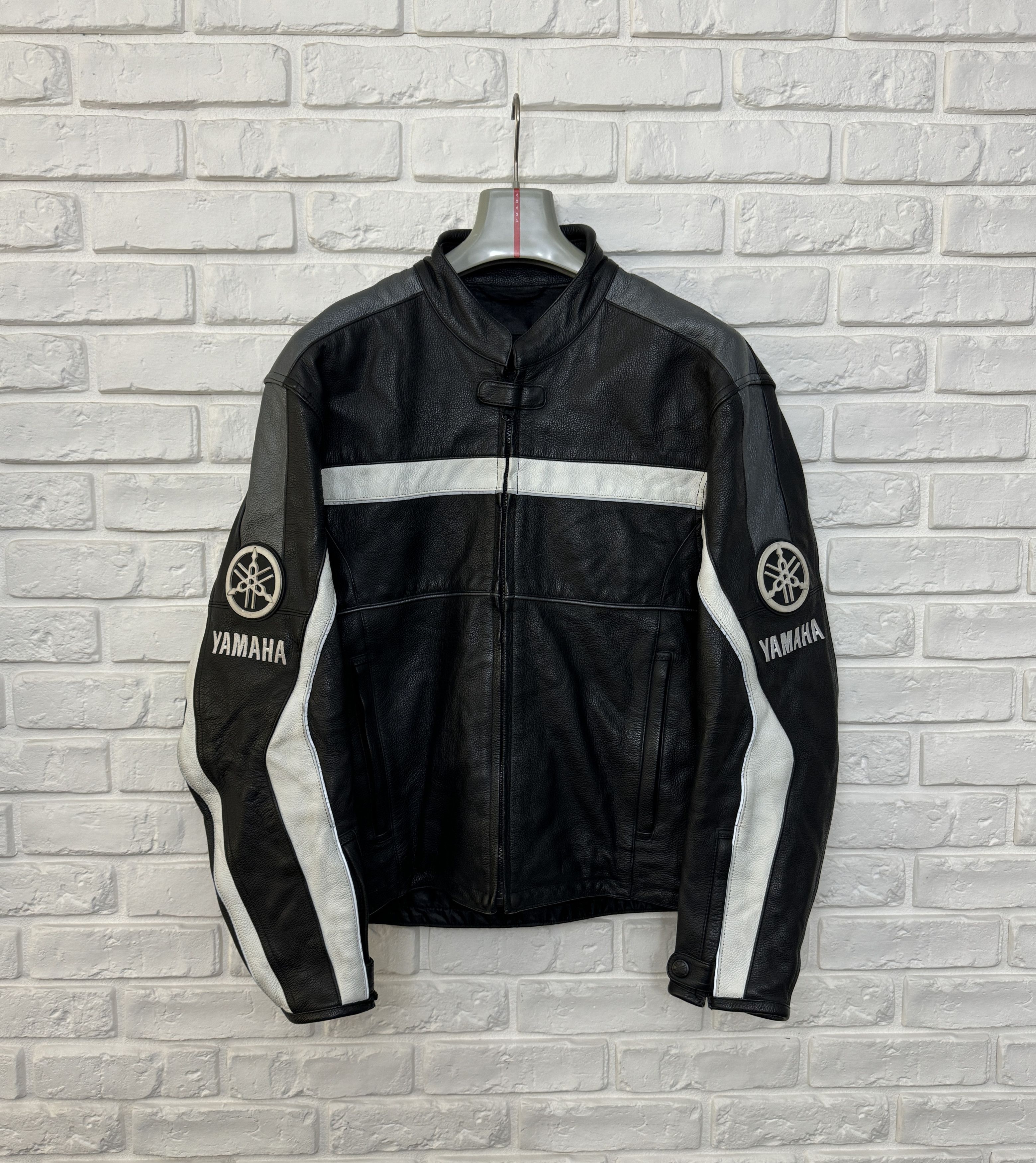 Vintage Yamaha Racing Geniune Leather Jacket Black Big Logo Size 52 Size US L / EU 52-54 / 3 - 2 Thumbnail