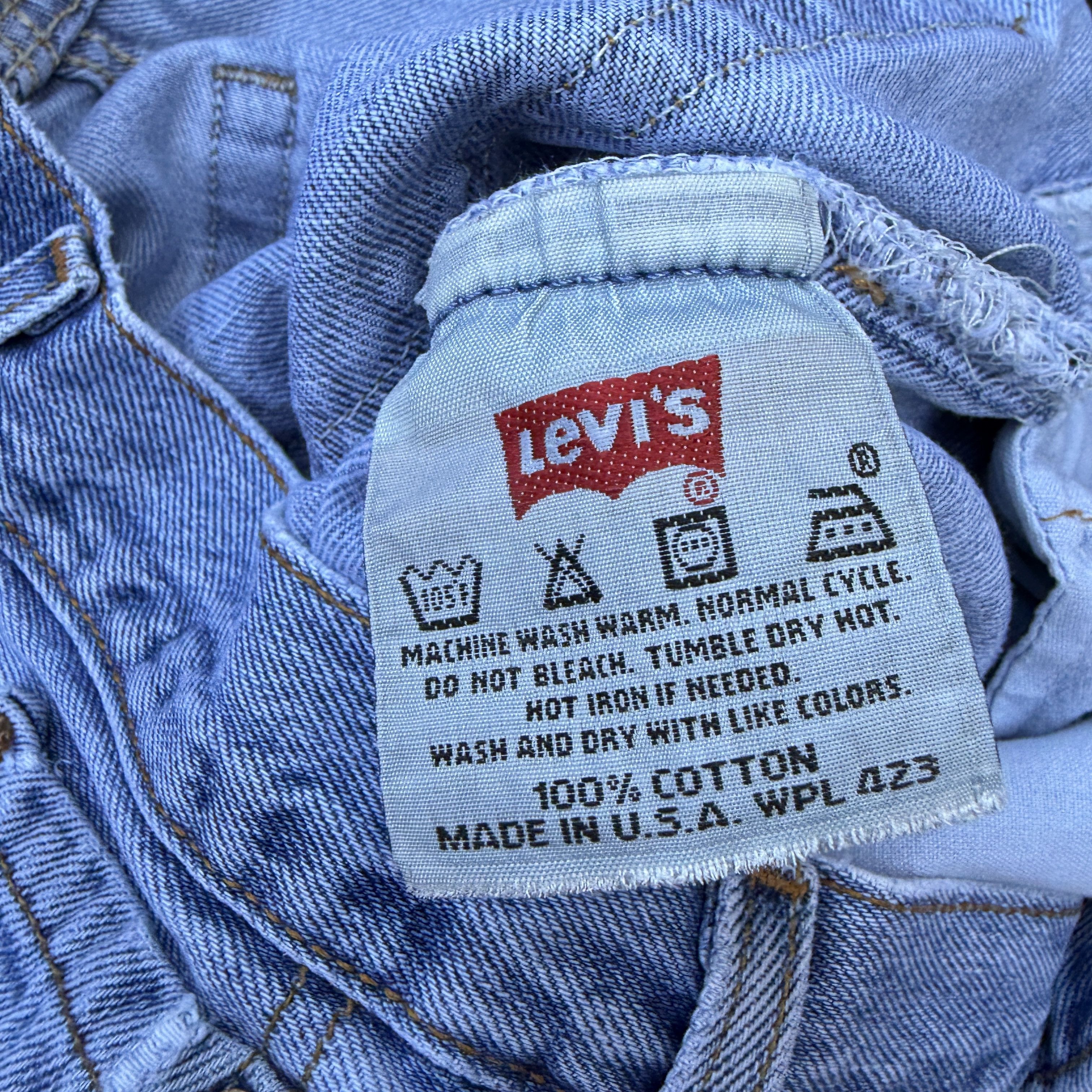 Levi's Vintage 90s Levis 501 Blue Button fly Denim Made USA Jeans Size US 32 / EU 48 - 6 Thumbnail