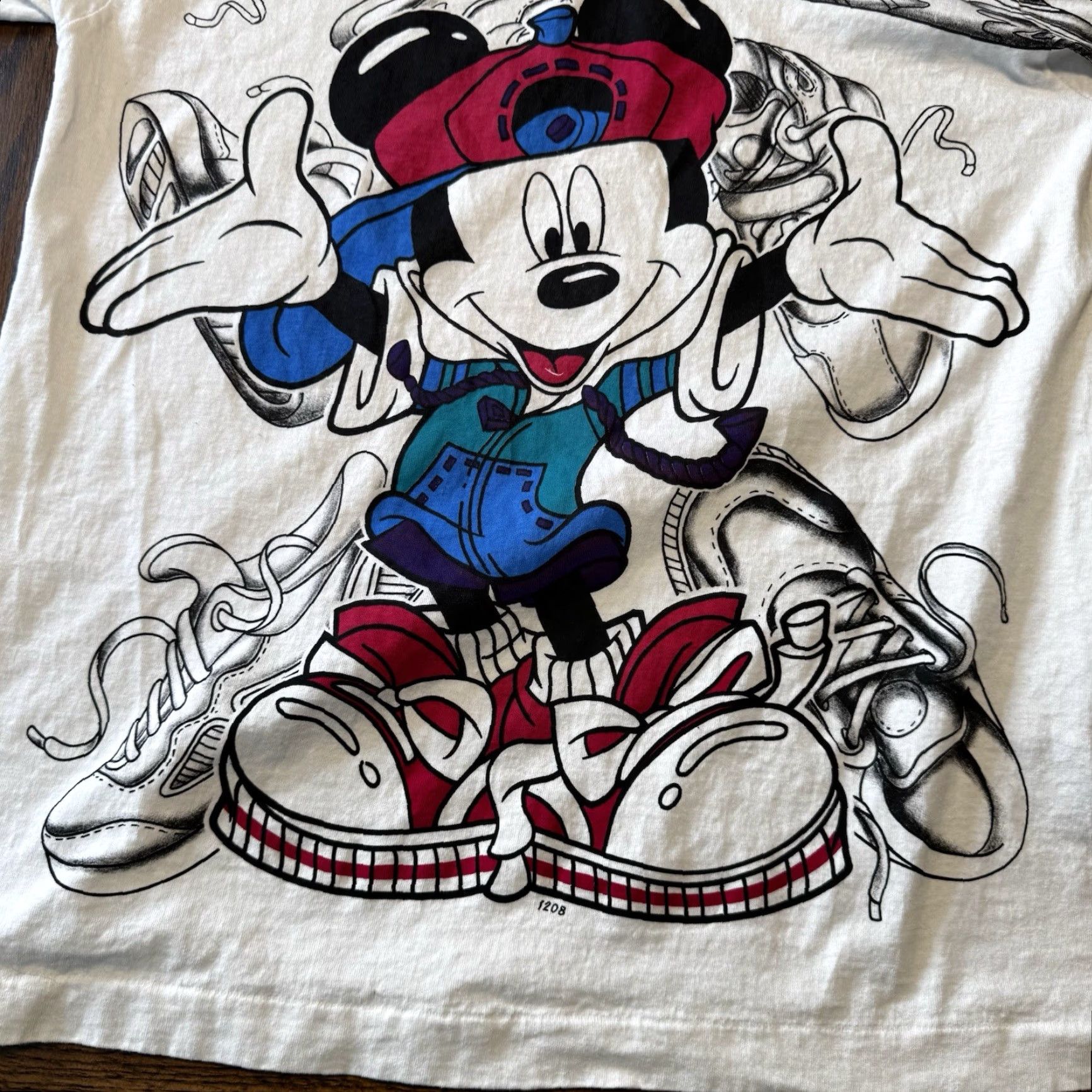 Mickey Unlimited VTG Mickey Mouse Hip Hop T Shirt One Size Disney Cartoon Single Stitch Sneakers Shirt Adults Regular Red 1990s Disney USA Mickey Unlimited Size US M / EU 48-50 / 2 - 3 Thumbnail