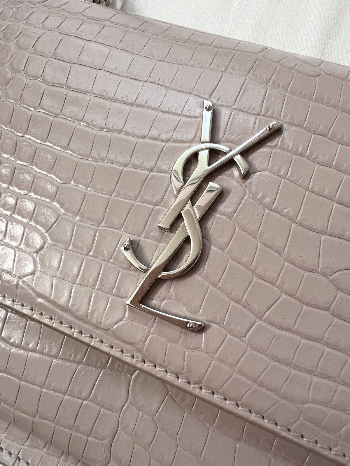 Yves Saint Laurent YSL Yves Saint Laurent Crocodile Sunset Shoulder Bag Purse Size ONE SIZE - 10 Thumbnail
