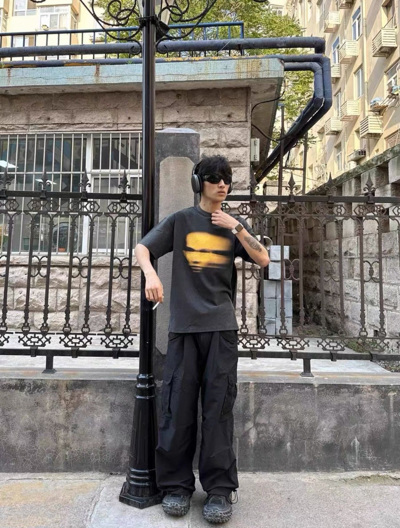 Vintage STEAL! Vintage 2000s Japan Faded Memory Tee (L) Size US L / EU 52-54 / 3 - 4 Thumbnail