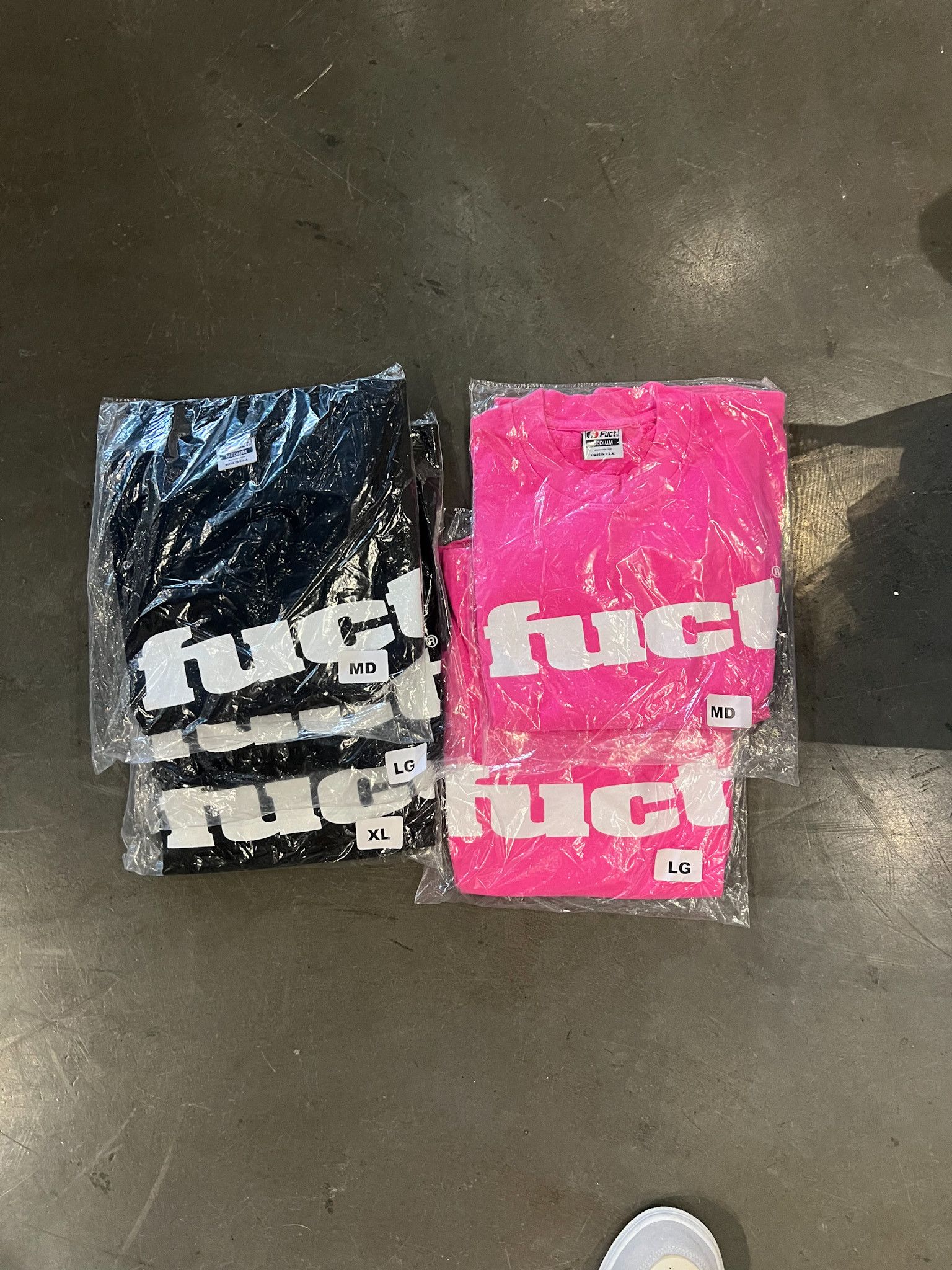 FUCT Fuct OG Logo Tee Black • M Size US M / EU 48-50 / 2 - 2 Thumbnail