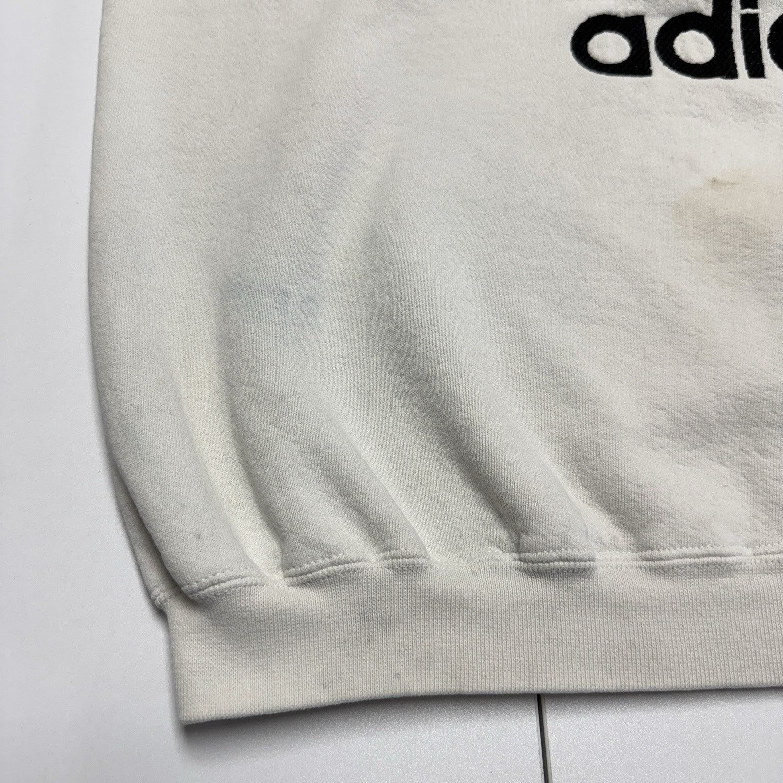 Adidas Vintage 90s Adidas Trefoil Crew Neck Embroidered Sweatshirt Size US L / EU 52-54 / 3 - 5 Thumbnail
