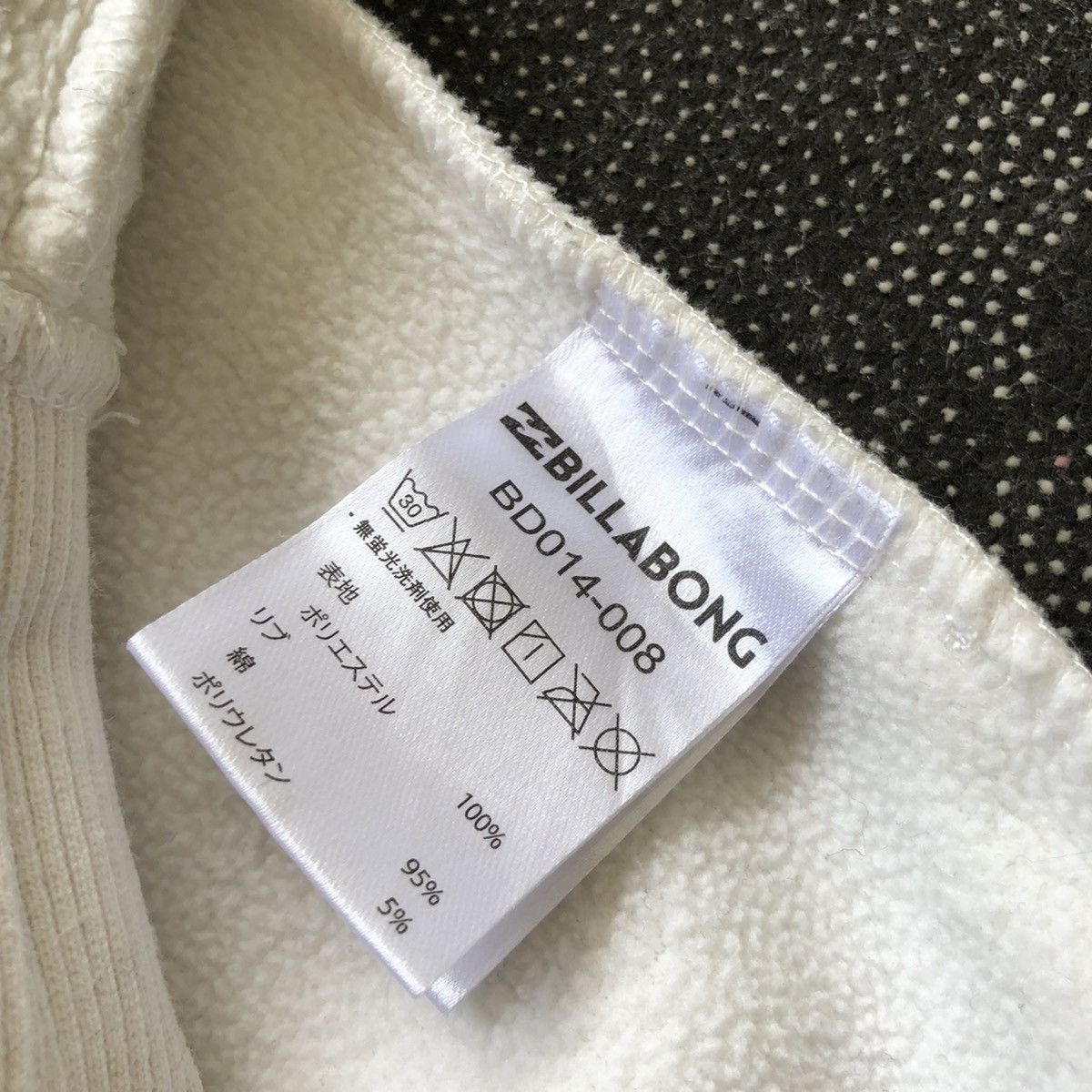 Billabong vintage BILLABONG velvet sweatshirt Size US S / EU 44-46 / 1 - 8 Thumbnail