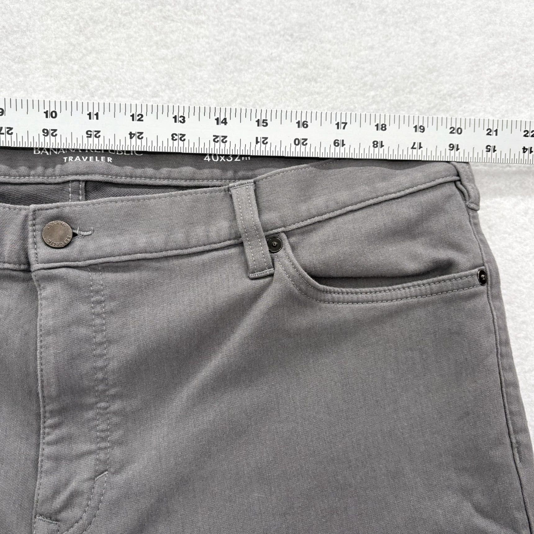 Banana Republic Banana Republic Traveler Pants Mens 40x32 Gray Slim Fit Stretch Chinos Casual Pants Slim Fit Mens Gray Traveler Chinos Casual Banana Republic Size US 40 / EU 56 - 6 Thumbnail