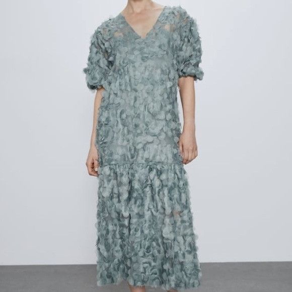 Zara Zara limited edition textured dress Size M / US 6-8 / IT 42-44 - 2 Thumbnail