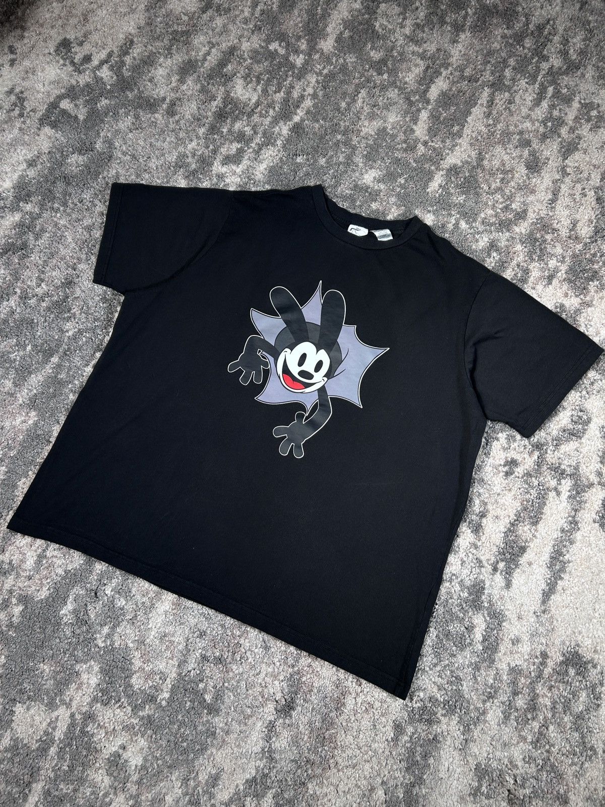 Disney × Vintage Vintage Oswald The Lucky Rabbit Faded Tee Disney Size US XXL / EU 58 / 5 - 2 Thumbnail
