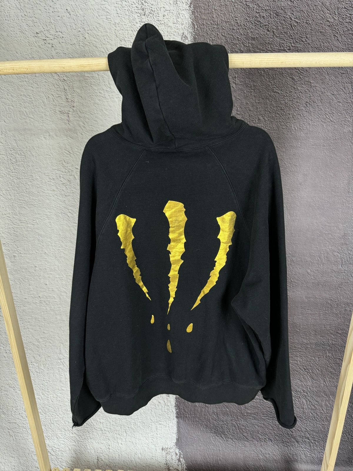 Designer Sua Moment Scratch Logo Pullover Hoodie Rare black Size US L / EU 52-54 / 3 - 2 Thumbnail