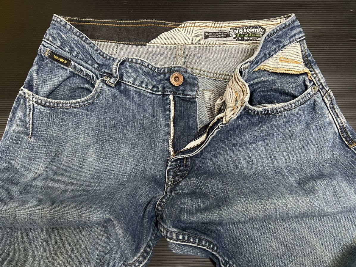 Volcom 🔥HOT DROPS🔥 Vintage 90s Thrashed Volcom Skate Jeans Size US 32 / EU 48 - 3 Thumbnail