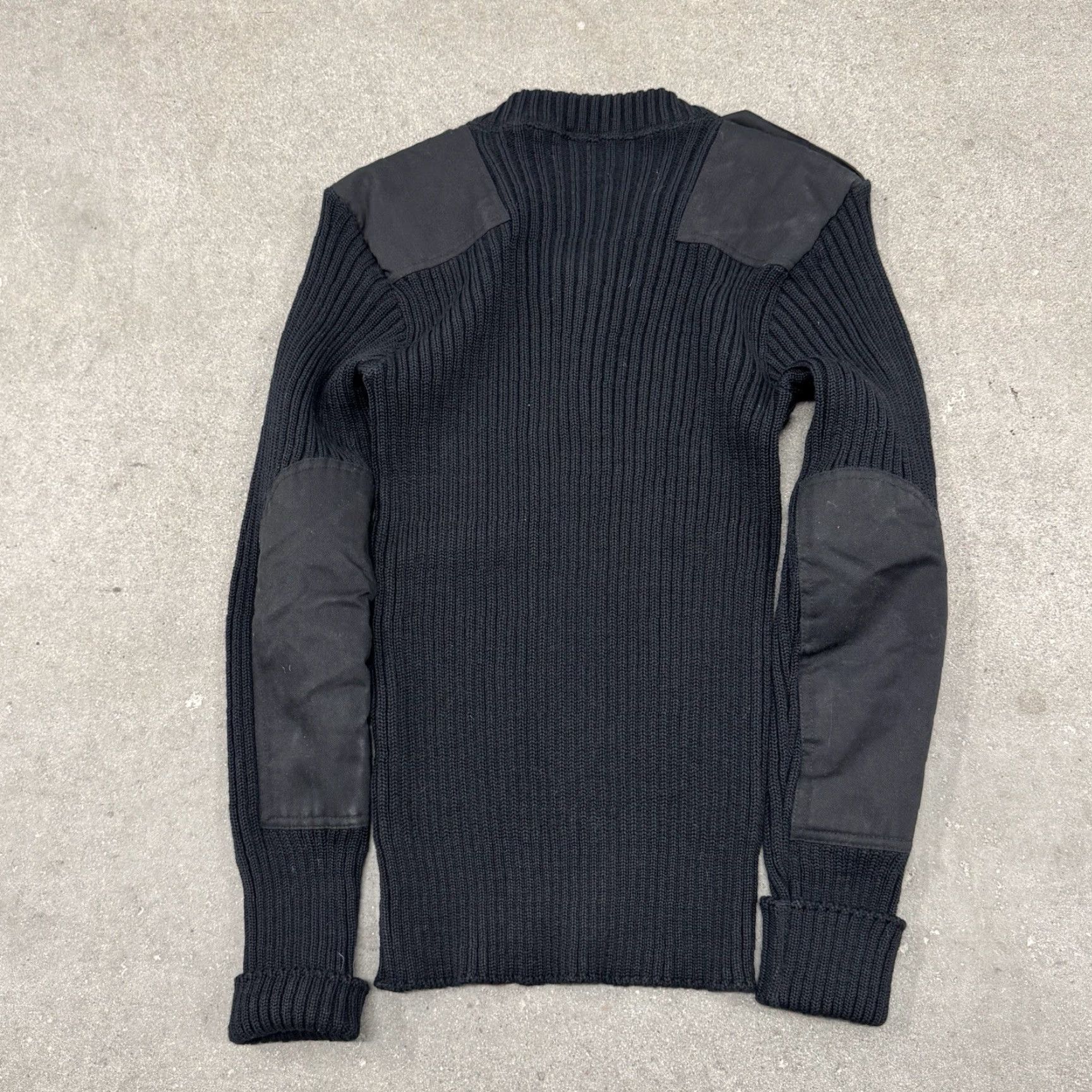 Commando VINTAGE Commando Sweater Men Long Sleeve Black Crew Neck M PullOver Elbow Patch Military Wooly Bean 40? Size US M / EU 48-50 / 2 - 6 Thumbnail
