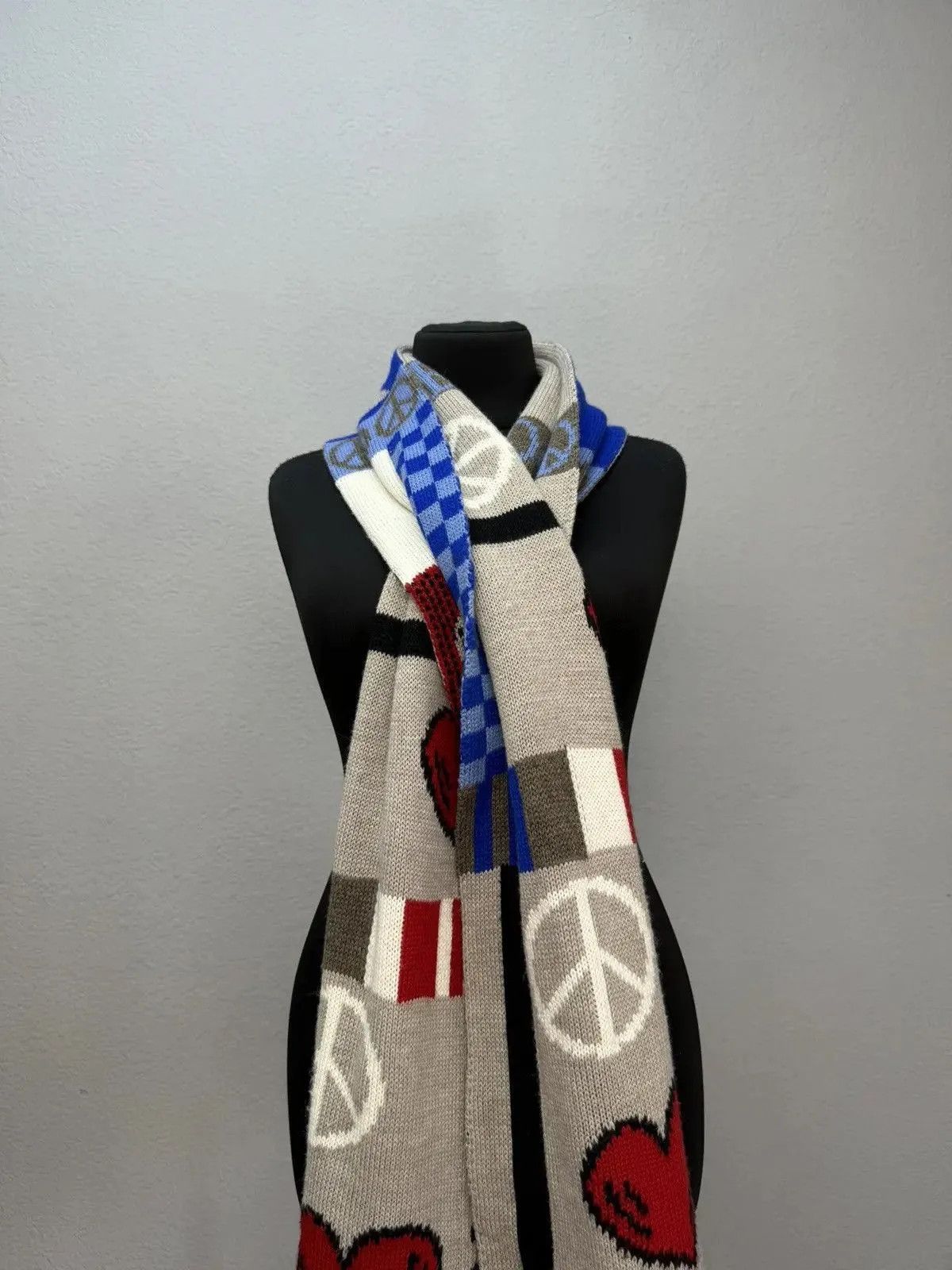 Vintage Vintage Moschino Scarf Multicolour Love Moschino wool Size ONE SIZE - 4 Thumbnail