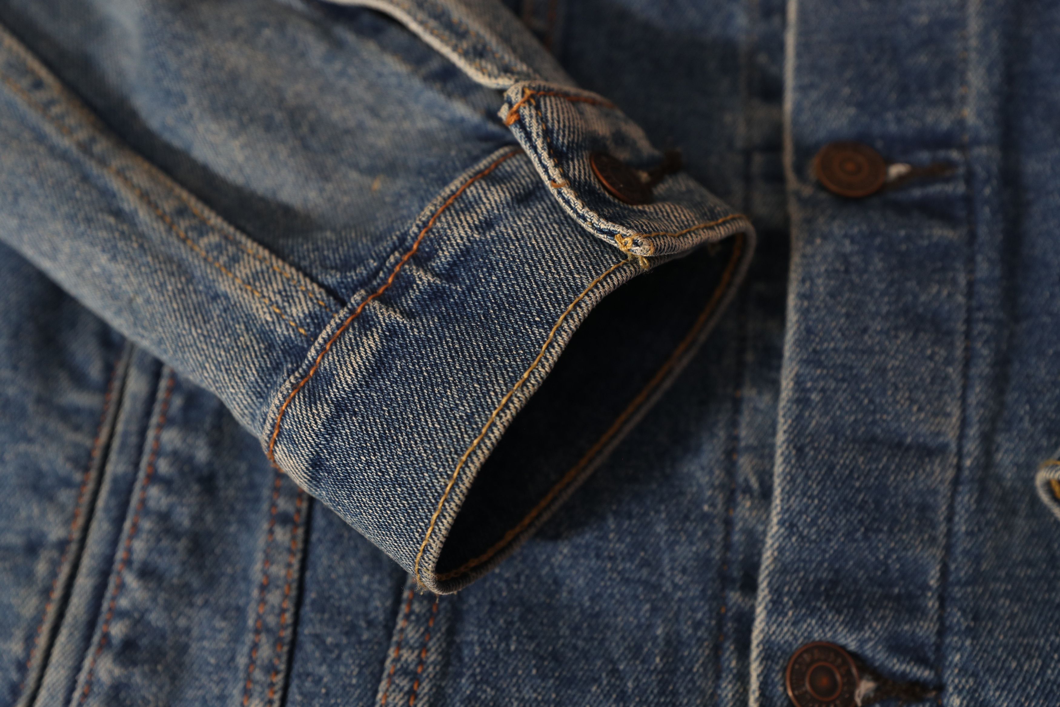 Levi's Levis Trucker Denim Jacket (L) Size US L / EU 52-54 / 3 - 5 Thumbnail