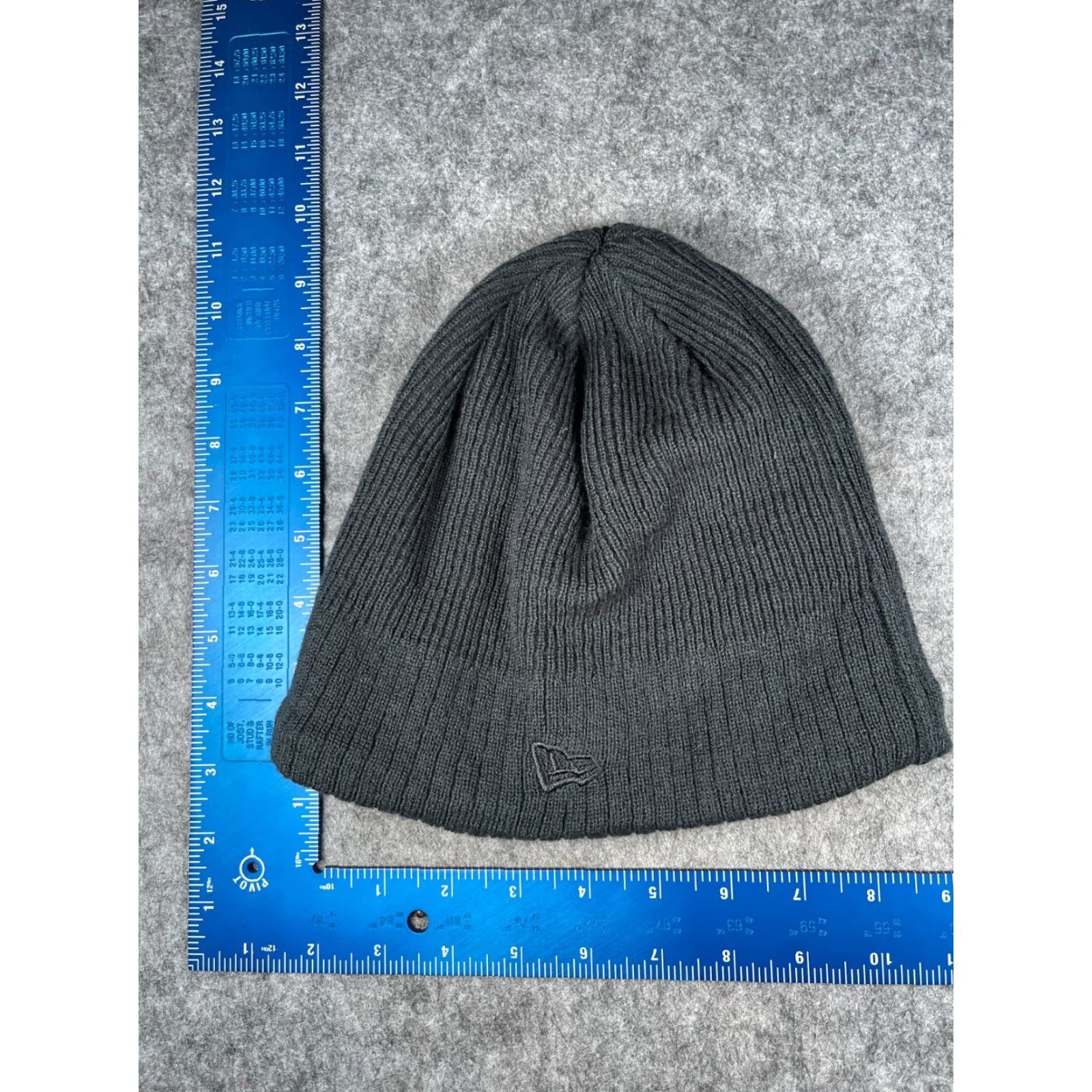 New Era New Era Beanie Hat Unisex Adults One Size Gray Knit Lined Acrylic Polyester Lightweight Size ONE SIZE - 4 Thumbnail
