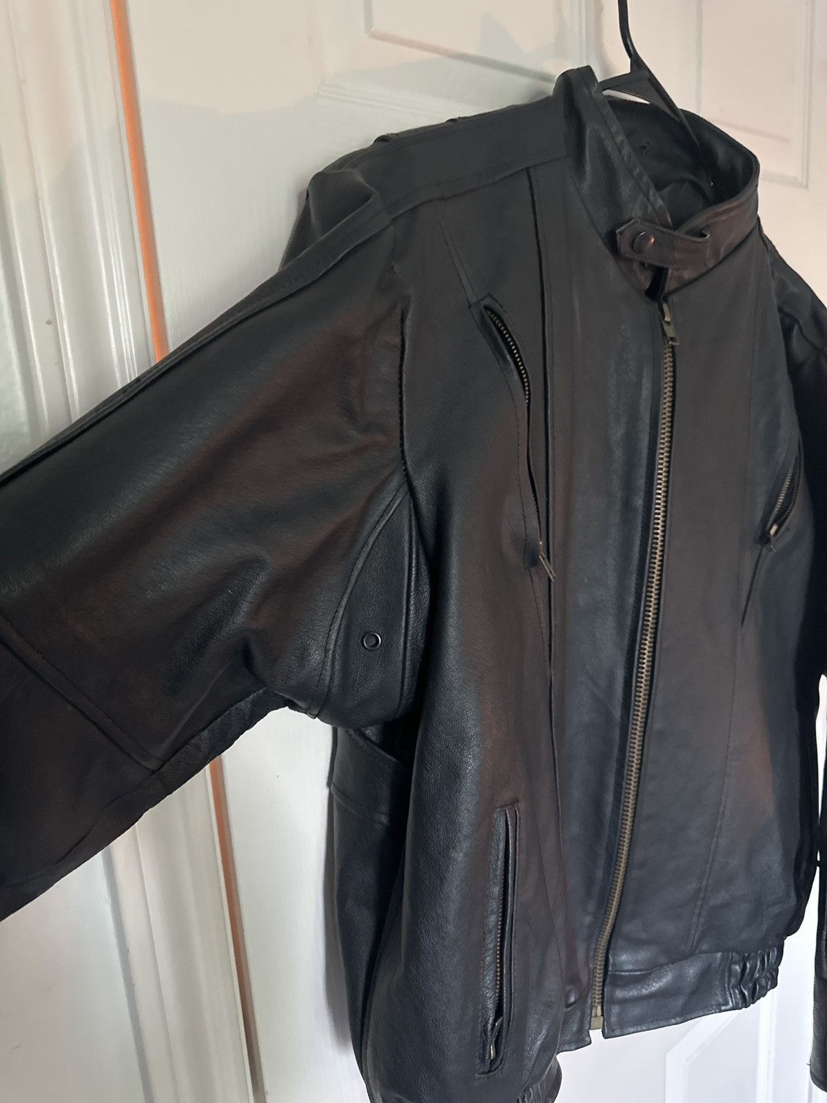 Vintage Vintage leather biker jacket Size US L / EU 52-54 / 3 - 4 Thumbnail