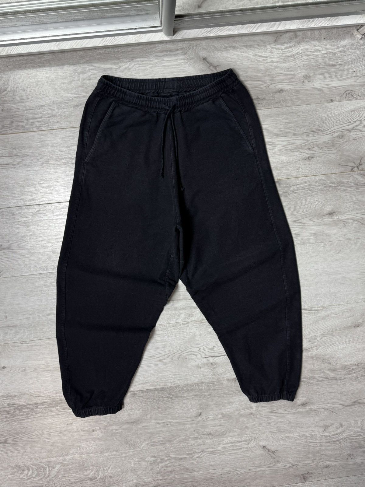 Universal Works Universal Works Oversized Jogger Pants Worn Washed Look Size US 32 / EU 48 - 4 Thumbnail