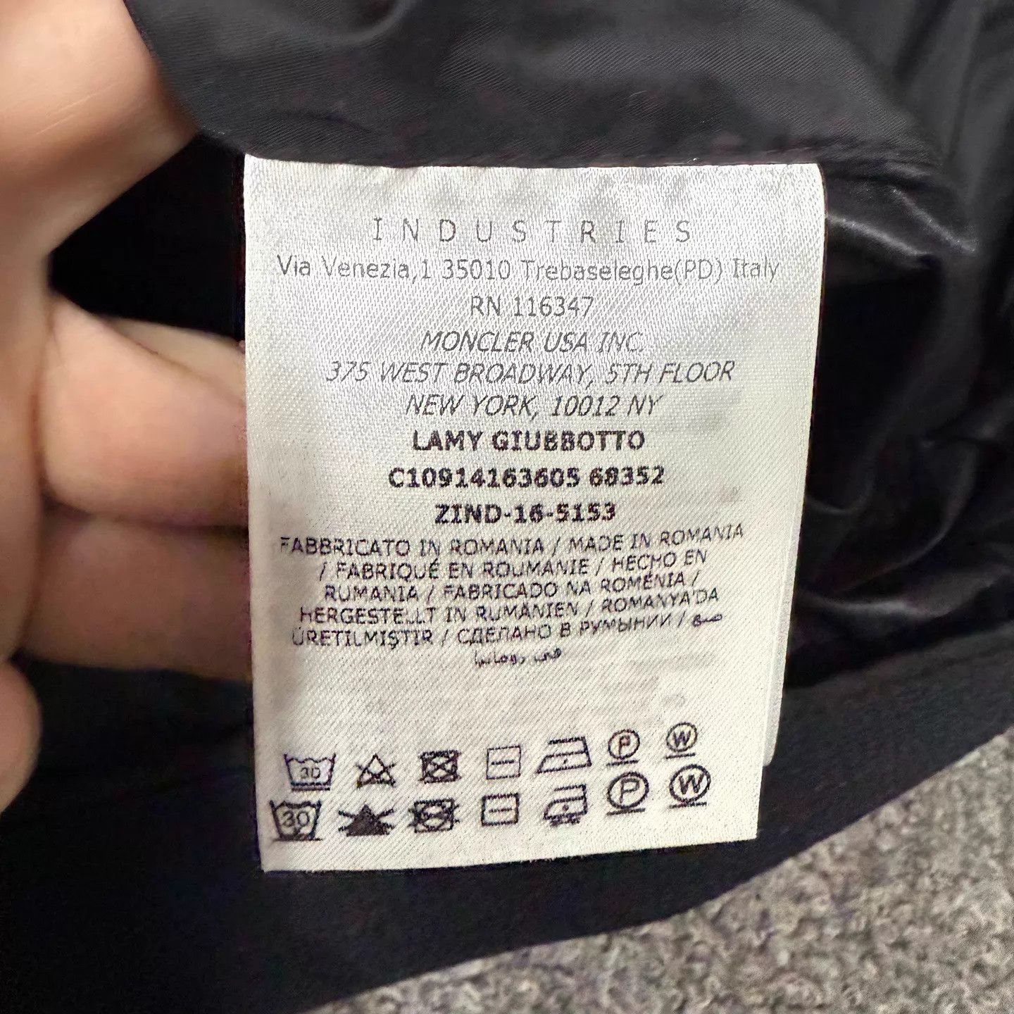Moncler Moncler Black Nylon Arm Logo Jacket 2 Mint Size US M / EU 48-50 / 2 - 5 Thumbnail