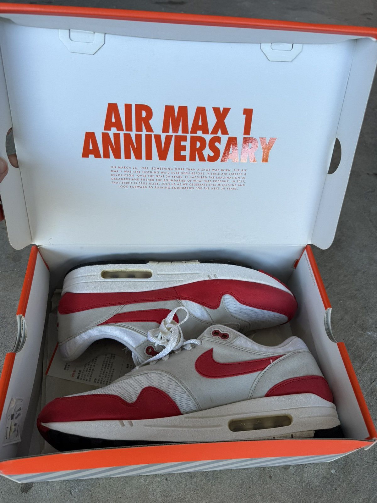 Nike Nike Air Max 1 Anniversary Varsity Red Size US 10.5 / EU 43-44 - 8 Thumbnail