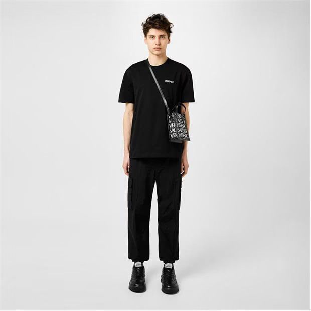 Versace o1g2r1mq0824 T-Shirts in Black Size US S / EU 44-46 / 1 - 6 Thumbnail