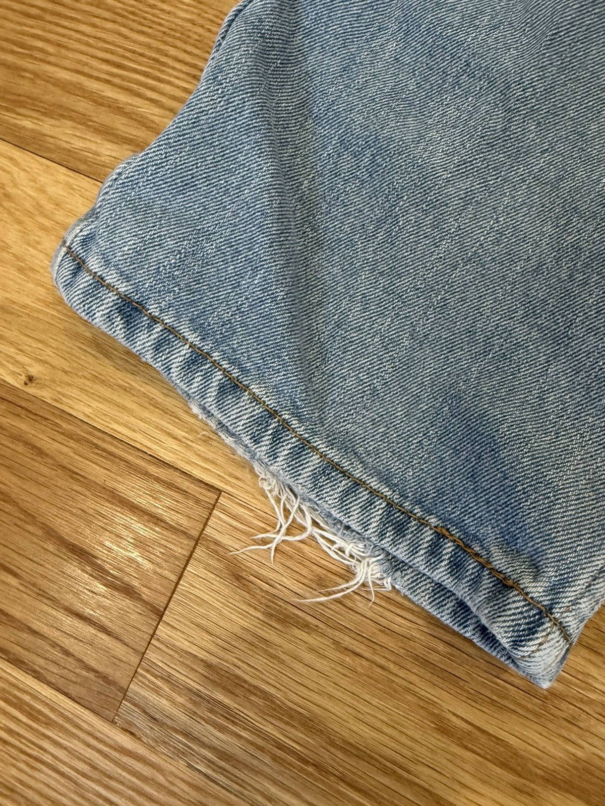 Levi's Vintage Clothing Vintage Levi’s 505 Straight Fit Jeans – Light Wash – 36W 32L Size US 36 / EU 52 - 6 Thumbnail