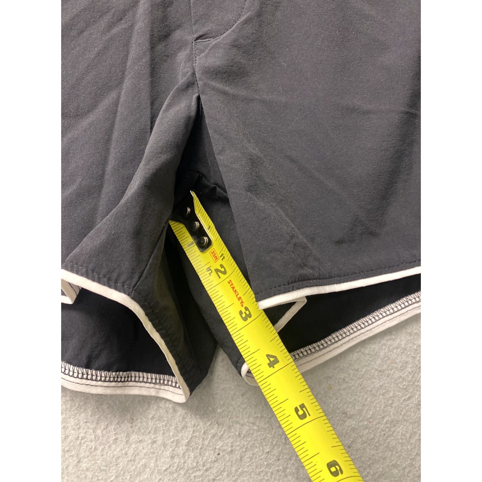 Athleta Athleta Brooklyn Workout Shorts Women Size 6 Black White /107-44 Size 28" / US 6 / IT 42 - 5 Thumbnail