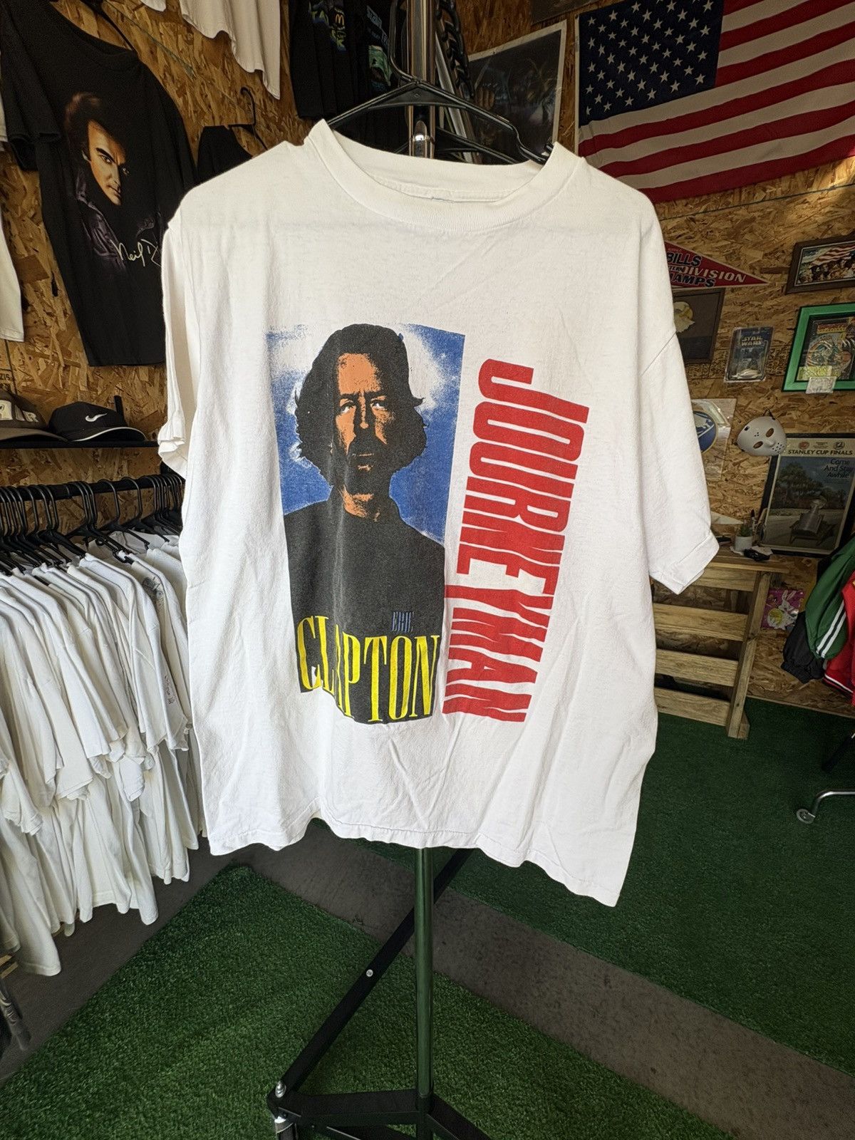 Band Tees 1990 Eric Clapton Journey Man Tour T-Shirt Size US XL / EU 56 / 4 - 1 Thumbnail