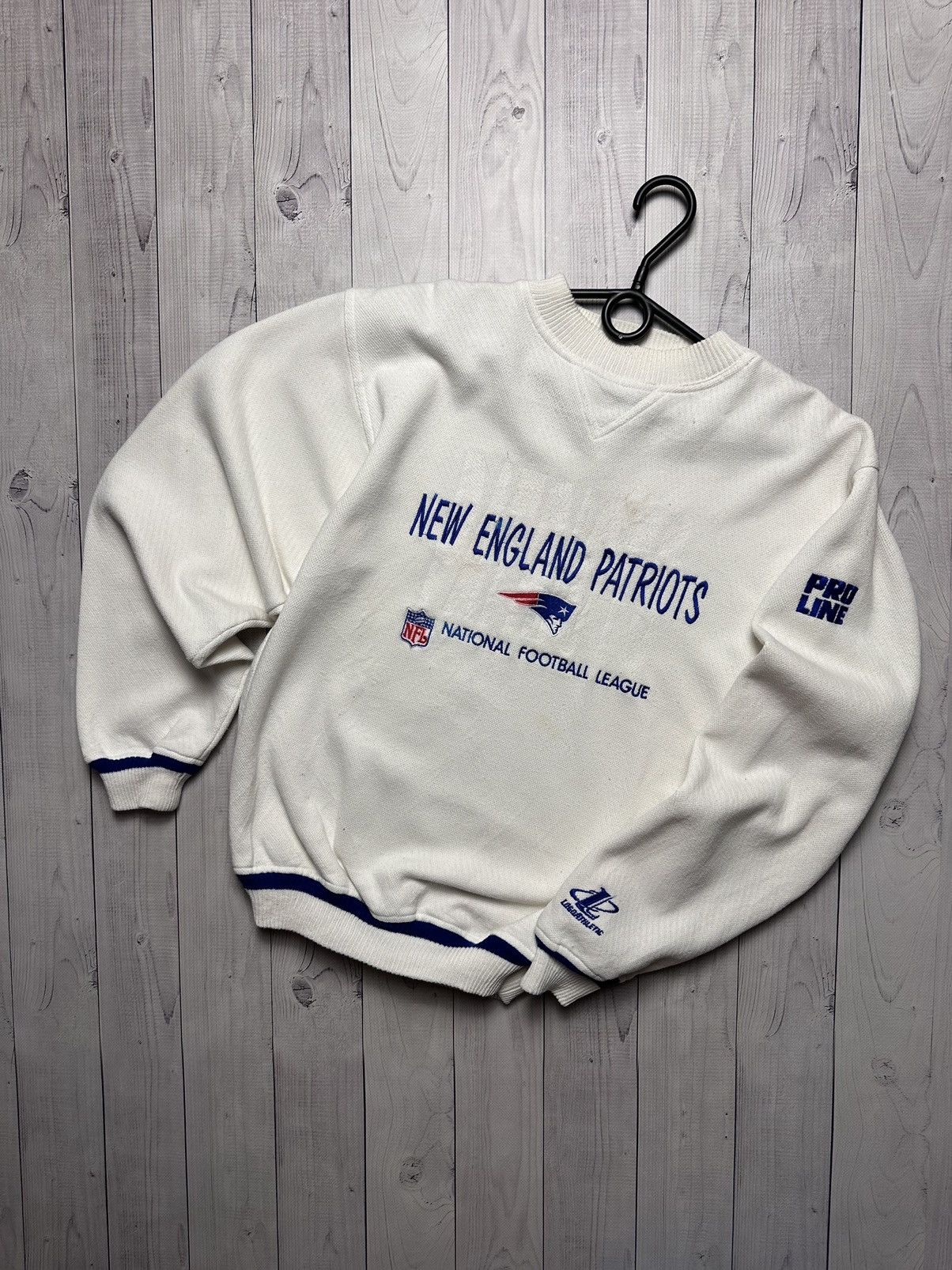 Vintage 90s Starter NFL New England Patriots Rare Pullover Sweatshirt  Medium M