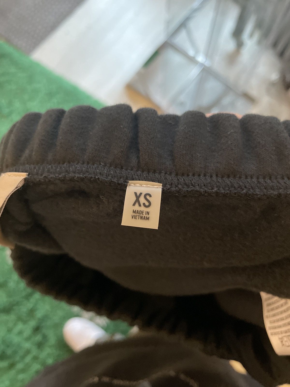 Essentials × Fear of God Essentials FW22 Sweat Shorts Black XS Size US 28 / EU 44 - 5 Thumbnail
