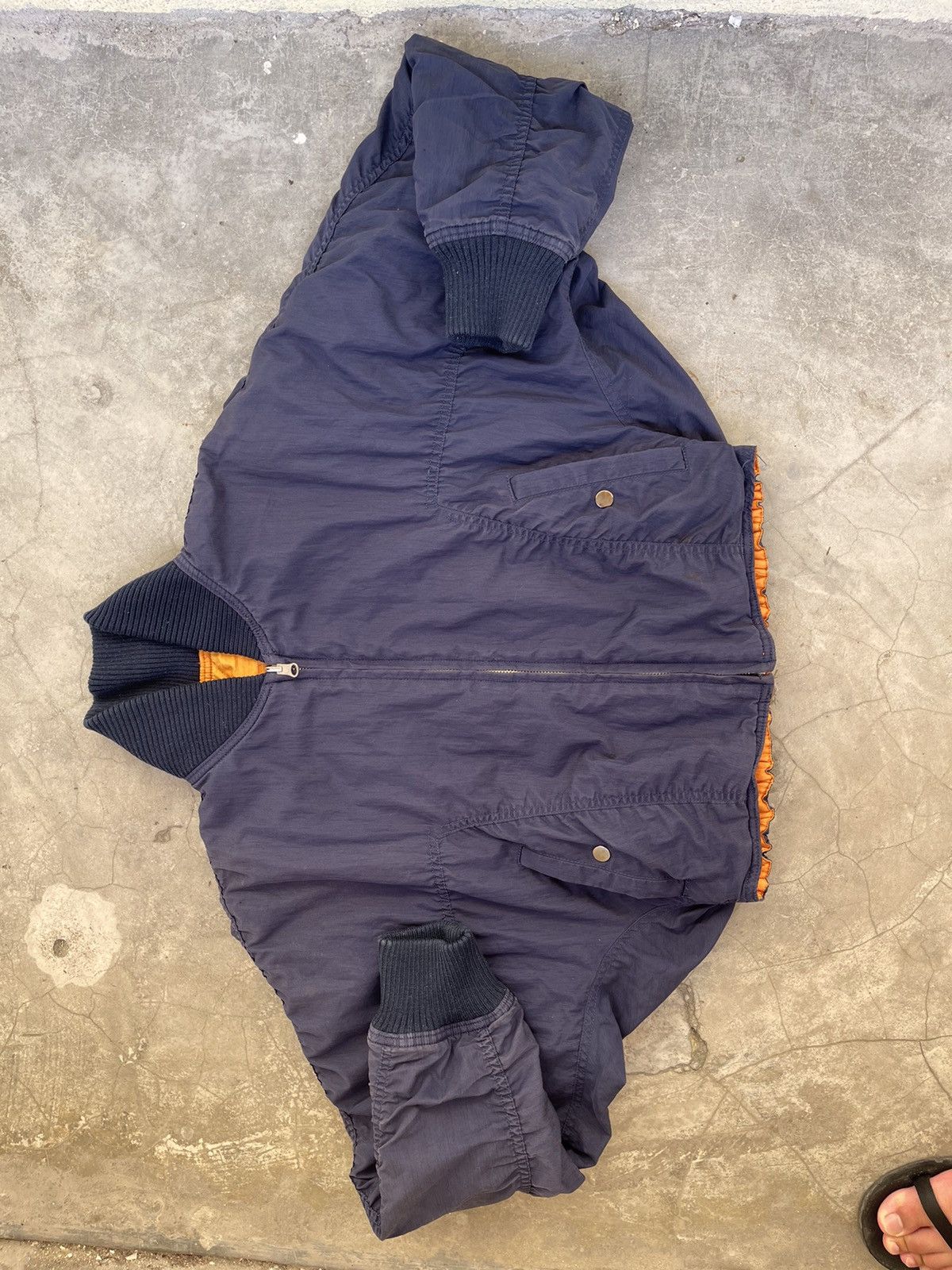 Issey Miyake × Tsumori Chisato 90s ISSEY MIYAKE CROPED REVERSIBLE BOMBER JACKET Size US L / EU 52-54 / 3 - 7 Thumbnail