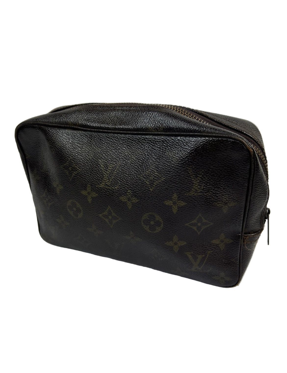 Louis Vuitton Louis Vuitton Monogram Toiletry Bag Size ONE SIZE - 2 Thumbnail