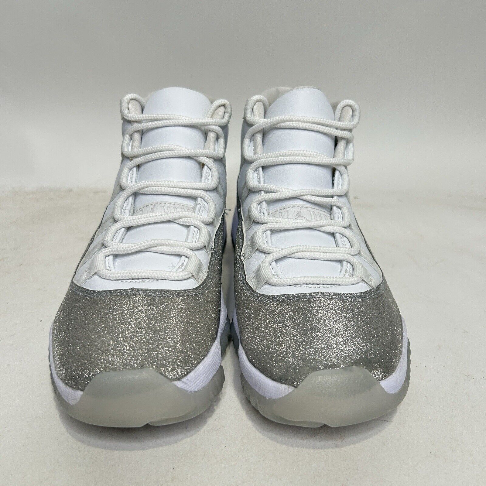 Nike Nike Air Jordan 11 Retro WMNS “White Metallic Sliver” 2024 Size US 8 / IT 38 - 2 Thumbnail