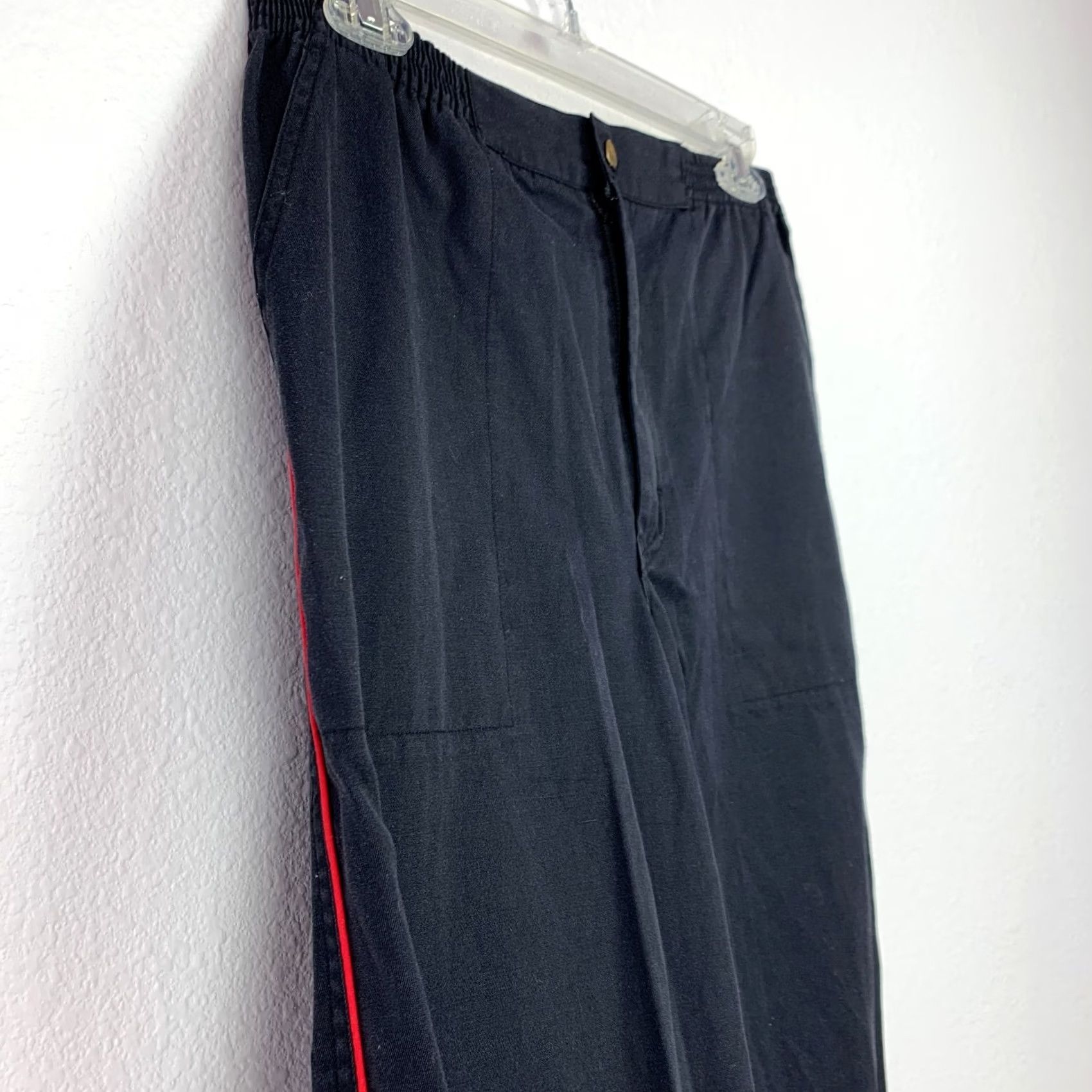 Vintage Trax Pants Mens Small Jogger Elastic Waist Zipper Tapered Inseam 31 Black Polyester Blend Athletic Regular Size S Size US 29 - 2 Thumbnail