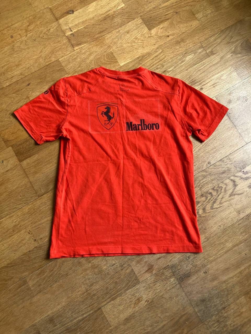 Ferrari × Puma × Vintage T-Shirt Puma x Ferrari x Marlboro Vintage Size US M / EU 48-50 / 2 - 4 Thumbnail