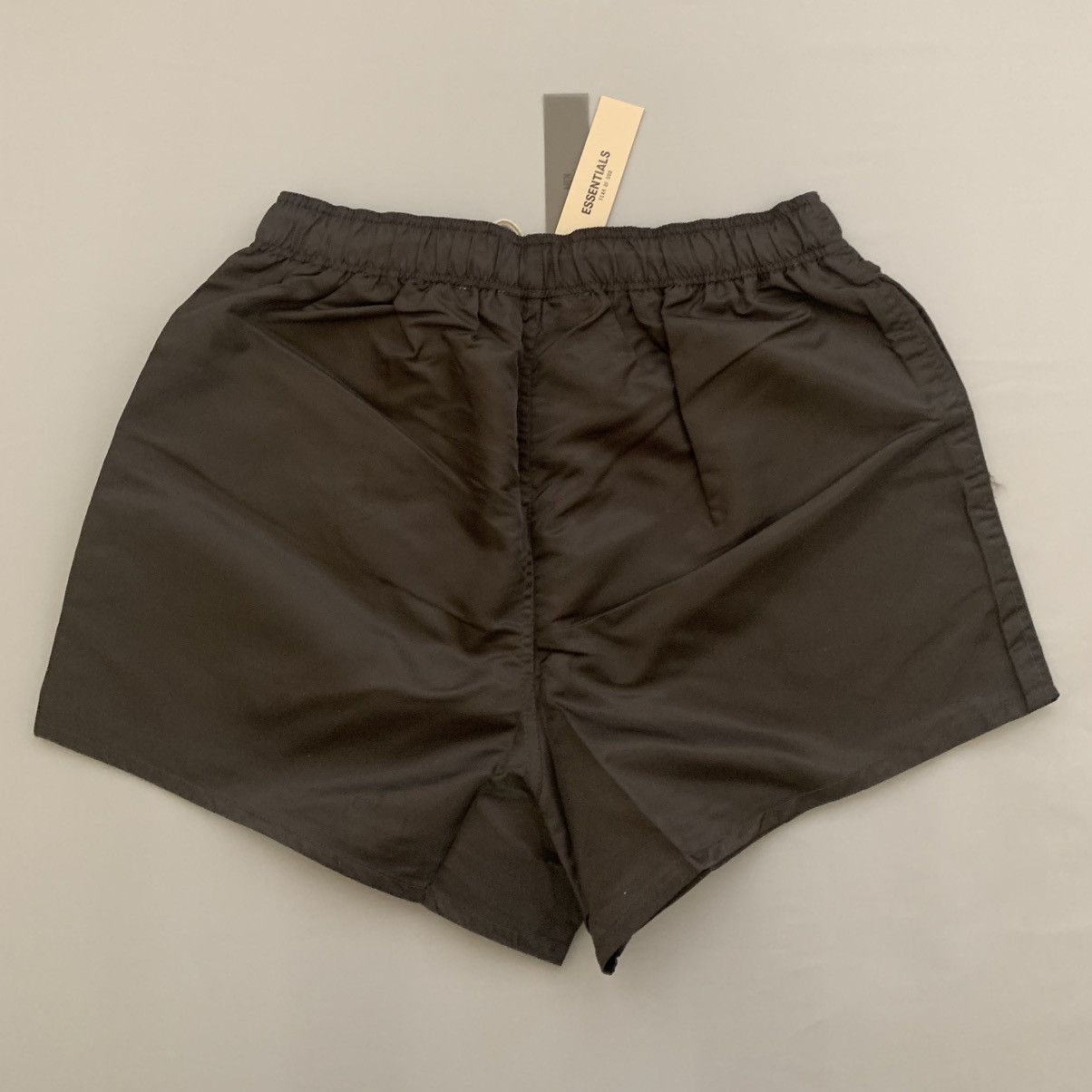 Fear of God Fear of God Essentials Running short Medium Size US 32 / EU 48 - 2 Thumbnail